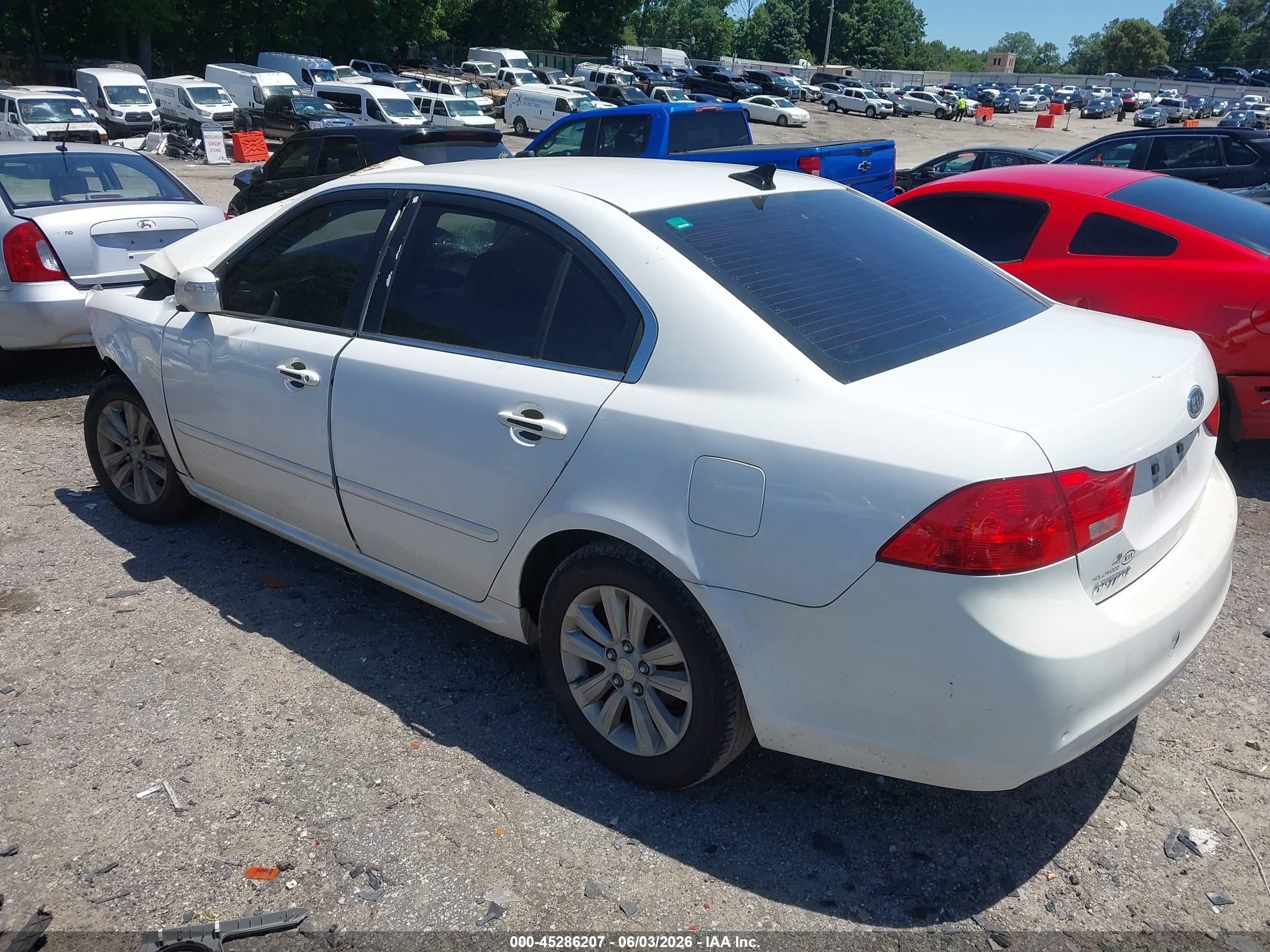 2010 Kia Optima Lx White vin: KNAGG4A85A5436382
