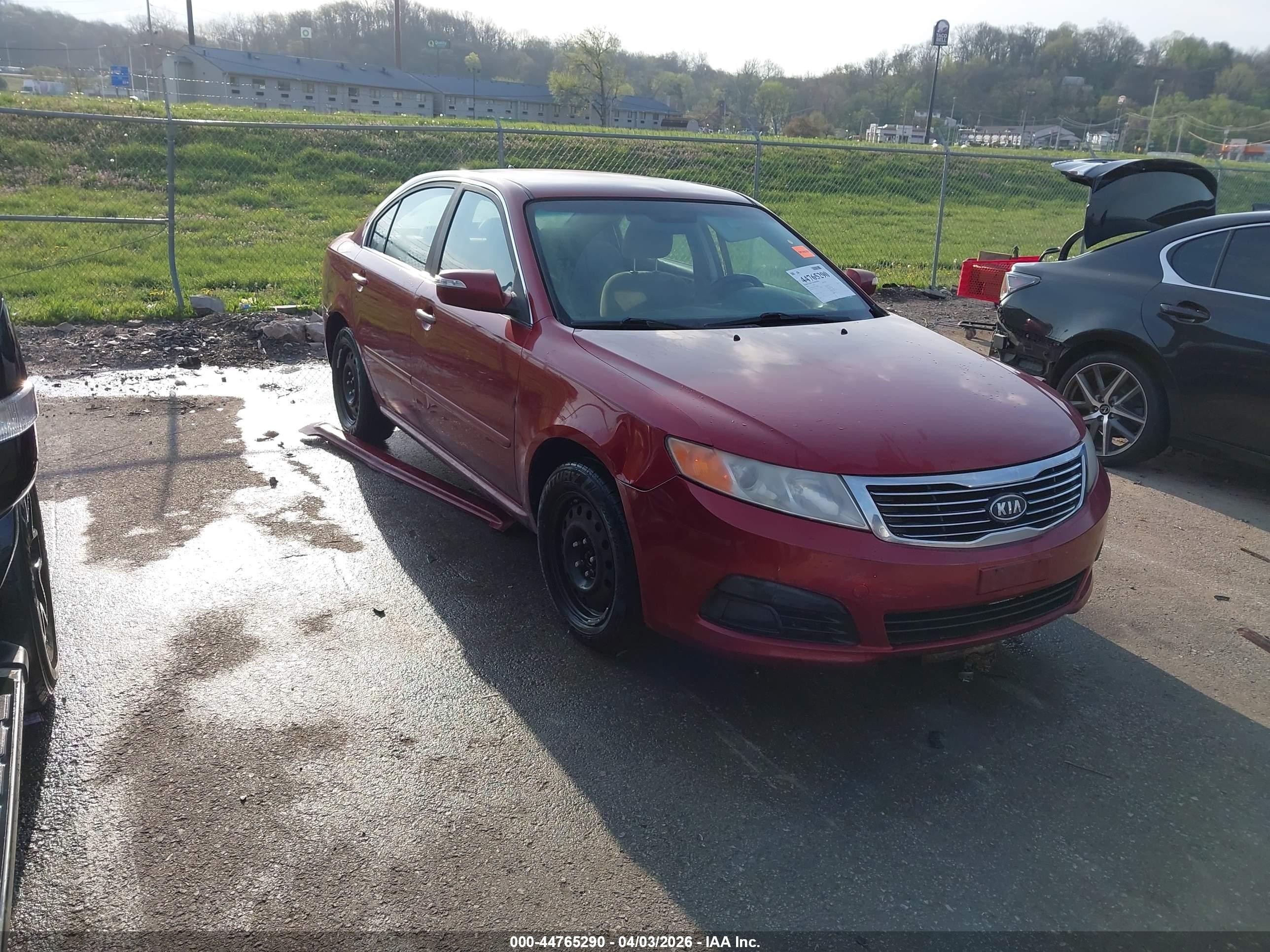 2010 Kia Optima Lx Red vin: KNAGG4A87A5450820