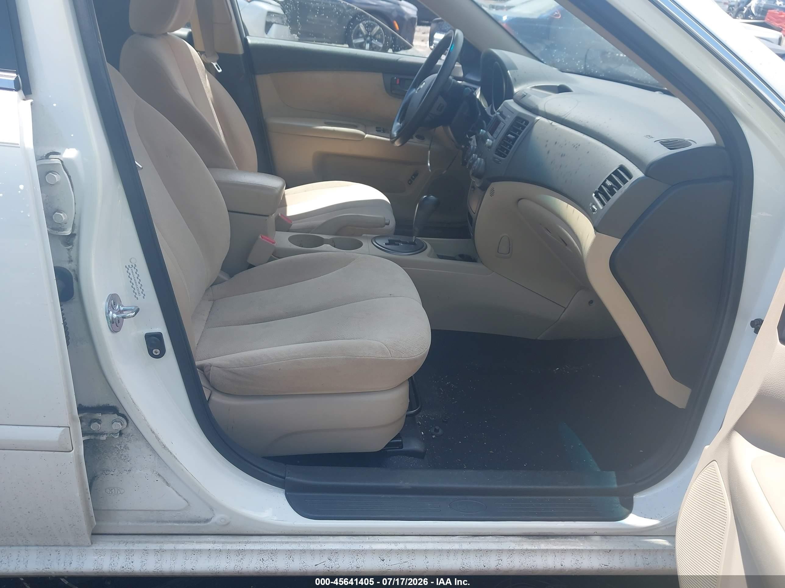 2010 Kia Optima Lx White vin: KNAGG4A8XA5435583