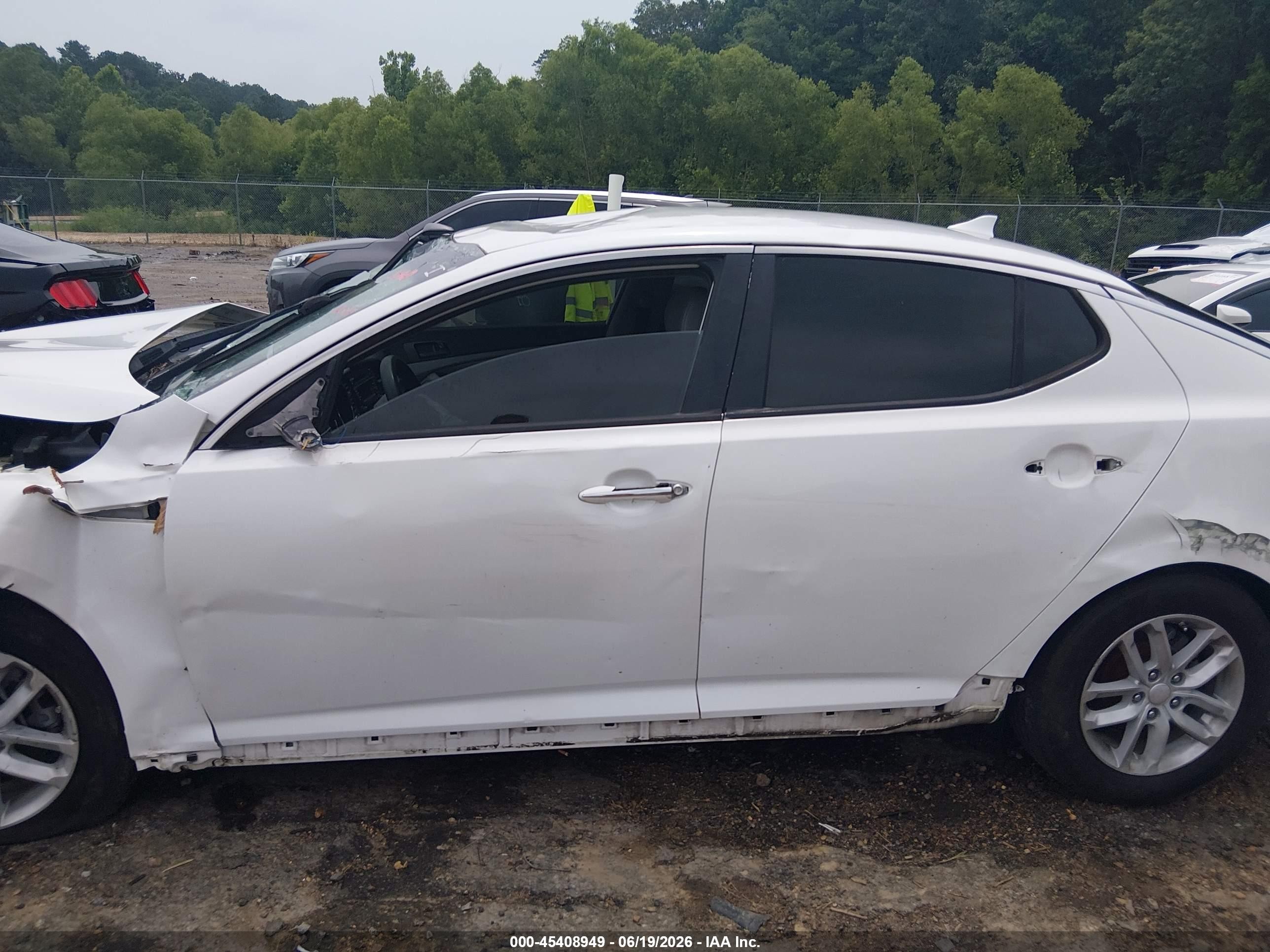 2012 Kia Optima Lx White vin: KNAGM4A70C5283767
