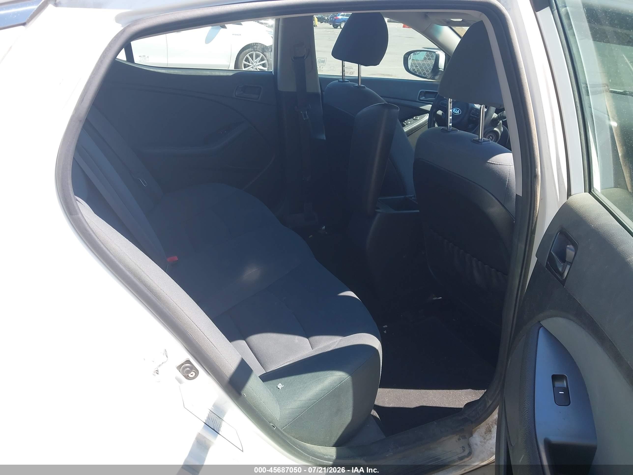 2015 Kia Optima Lx White vin: KNAGM4A70F5615713
