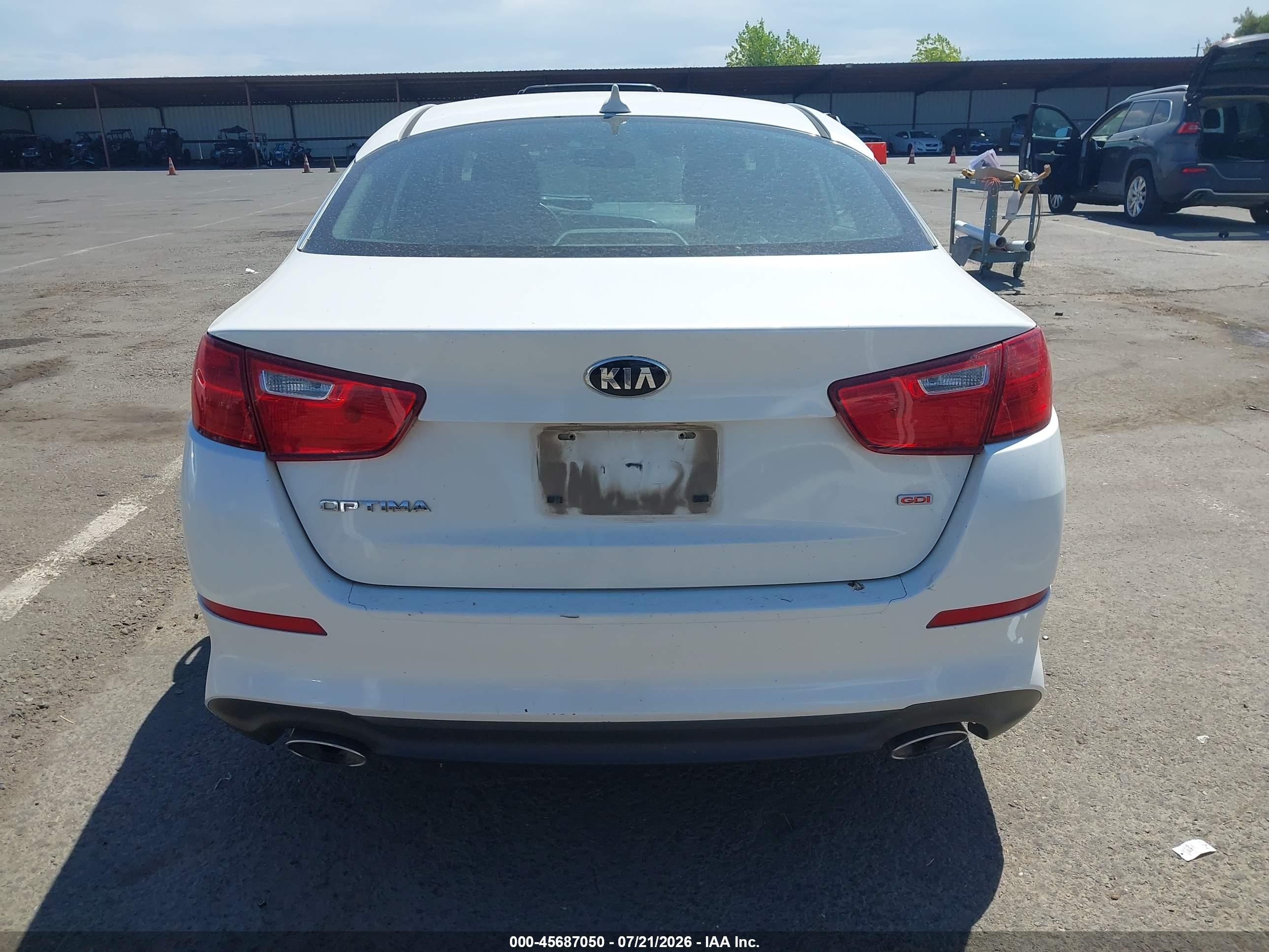 2015 Kia Optima Lx White vin: KNAGM4A70F5615713