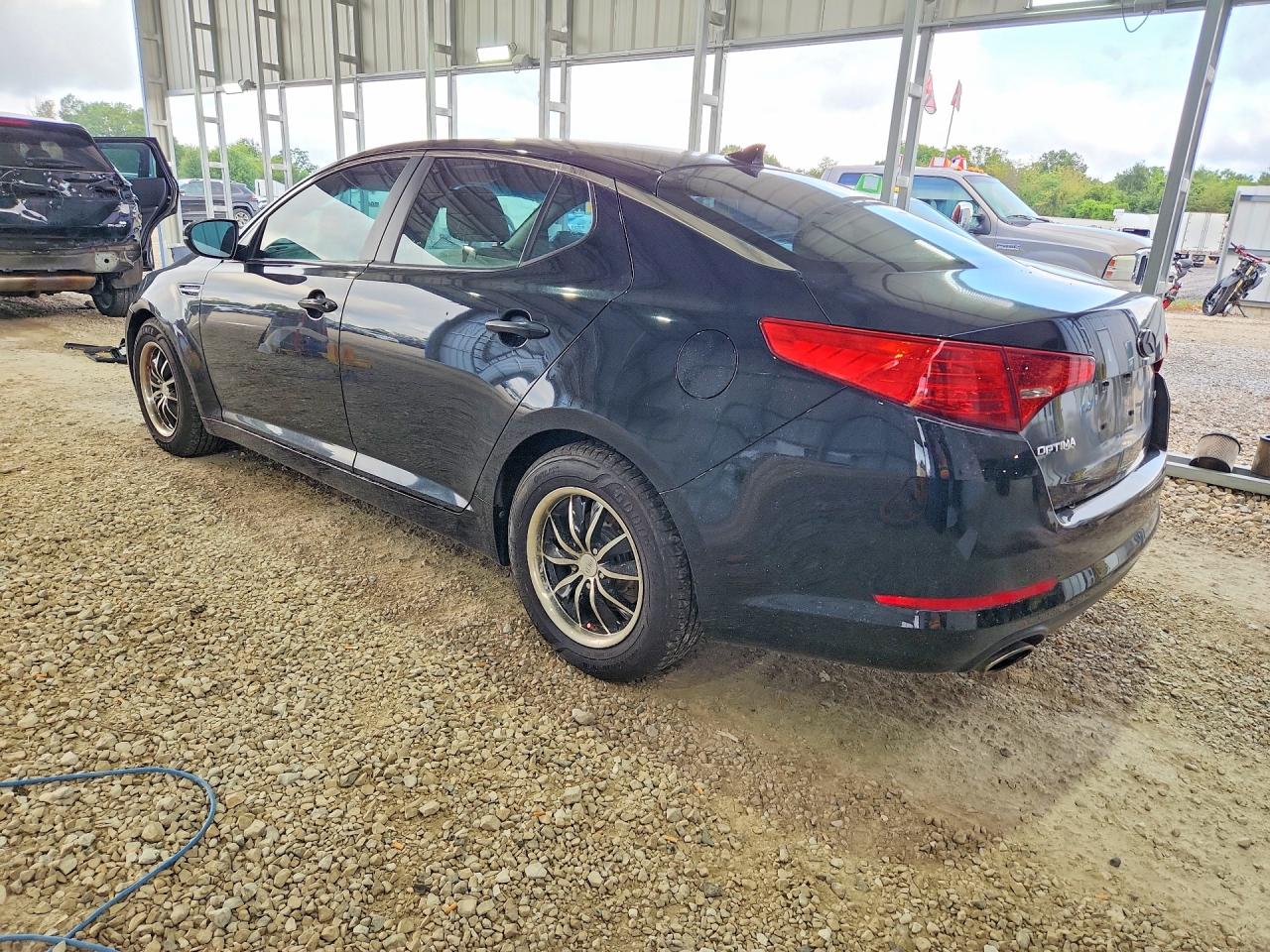 2011 Kia Optima Lx Black vin: KNAGM4A71B5066145