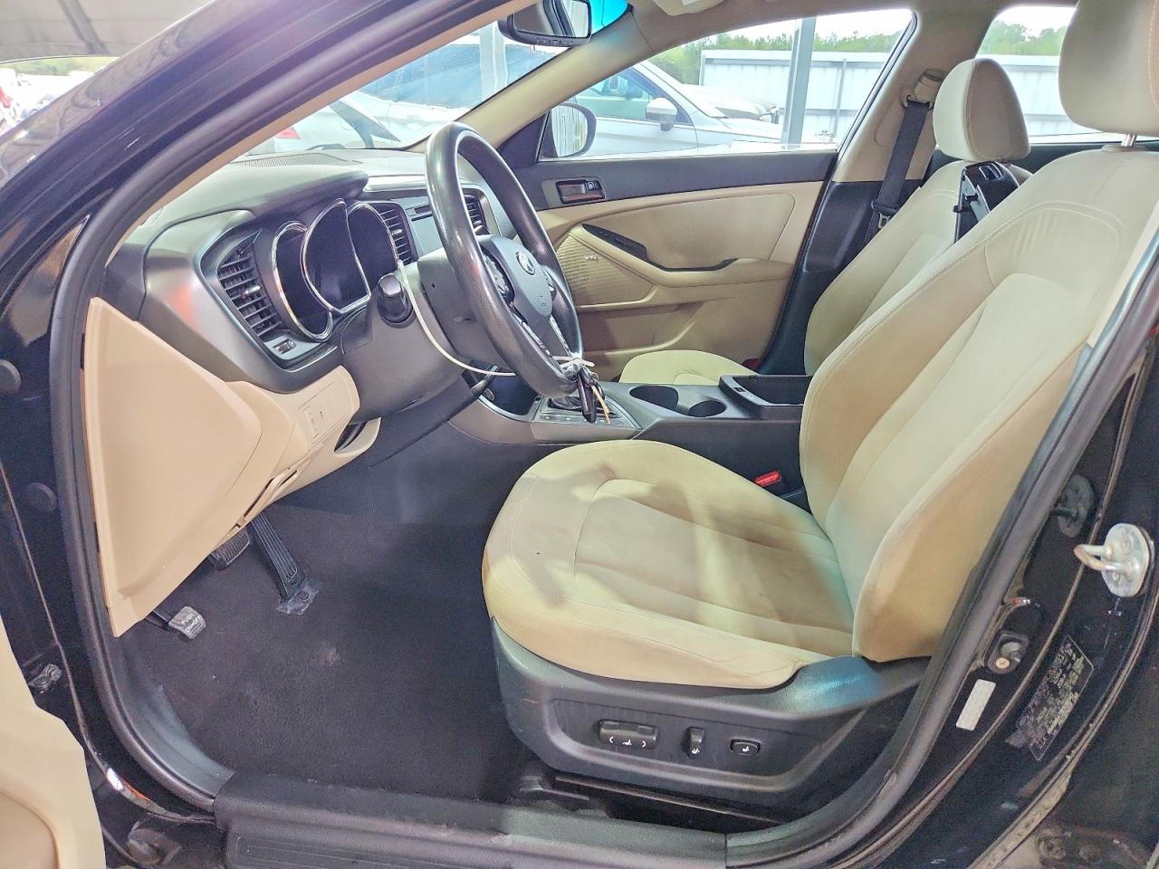 2011 Kia Optima Lx Black vin: KNAGM4A71B5066145