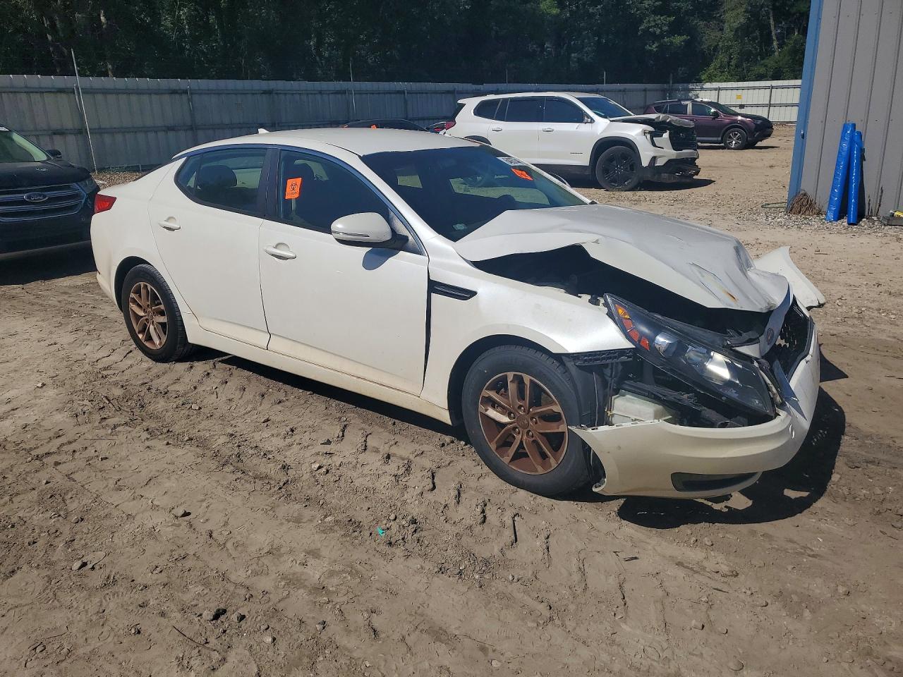 2011 Kia Optima Lx Beige vin: KNAGM4A71B5081440
