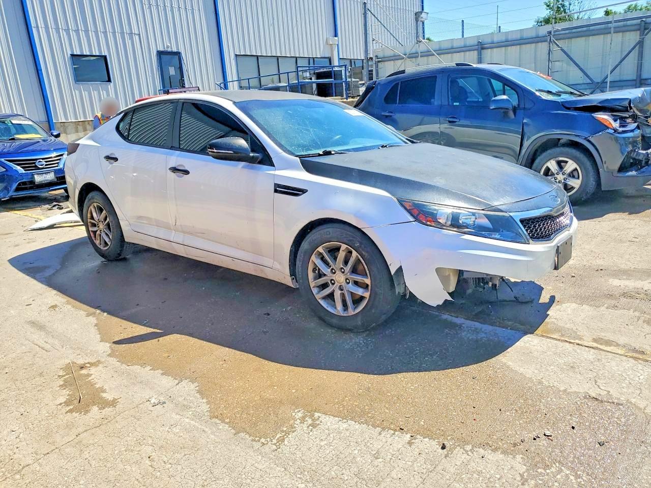 2012 Kia Optima Lx White vin: KNAGM4A71C5273510