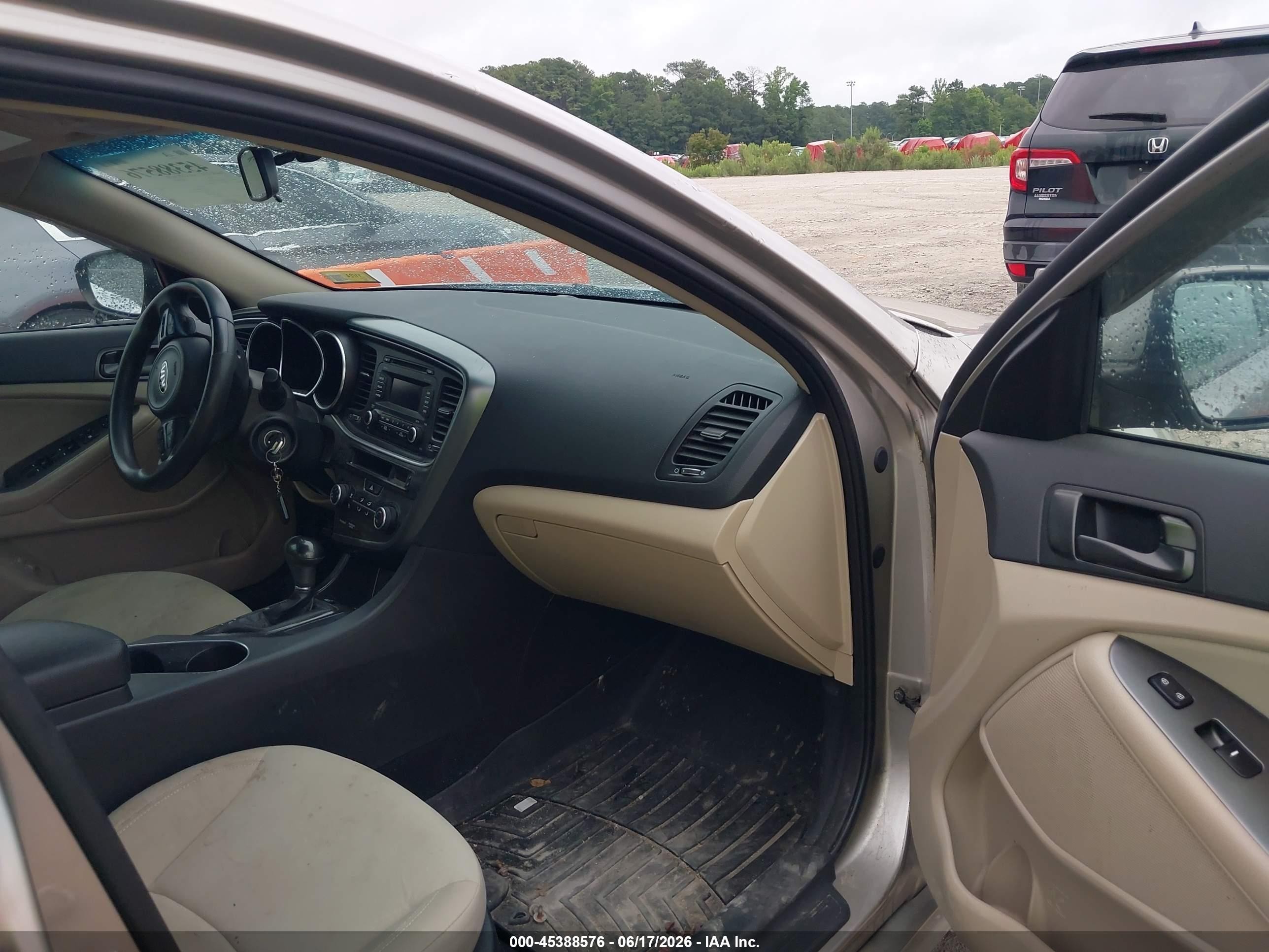 2015 Kia Optima Lx Silver vin: KNAGM4A71F5538446