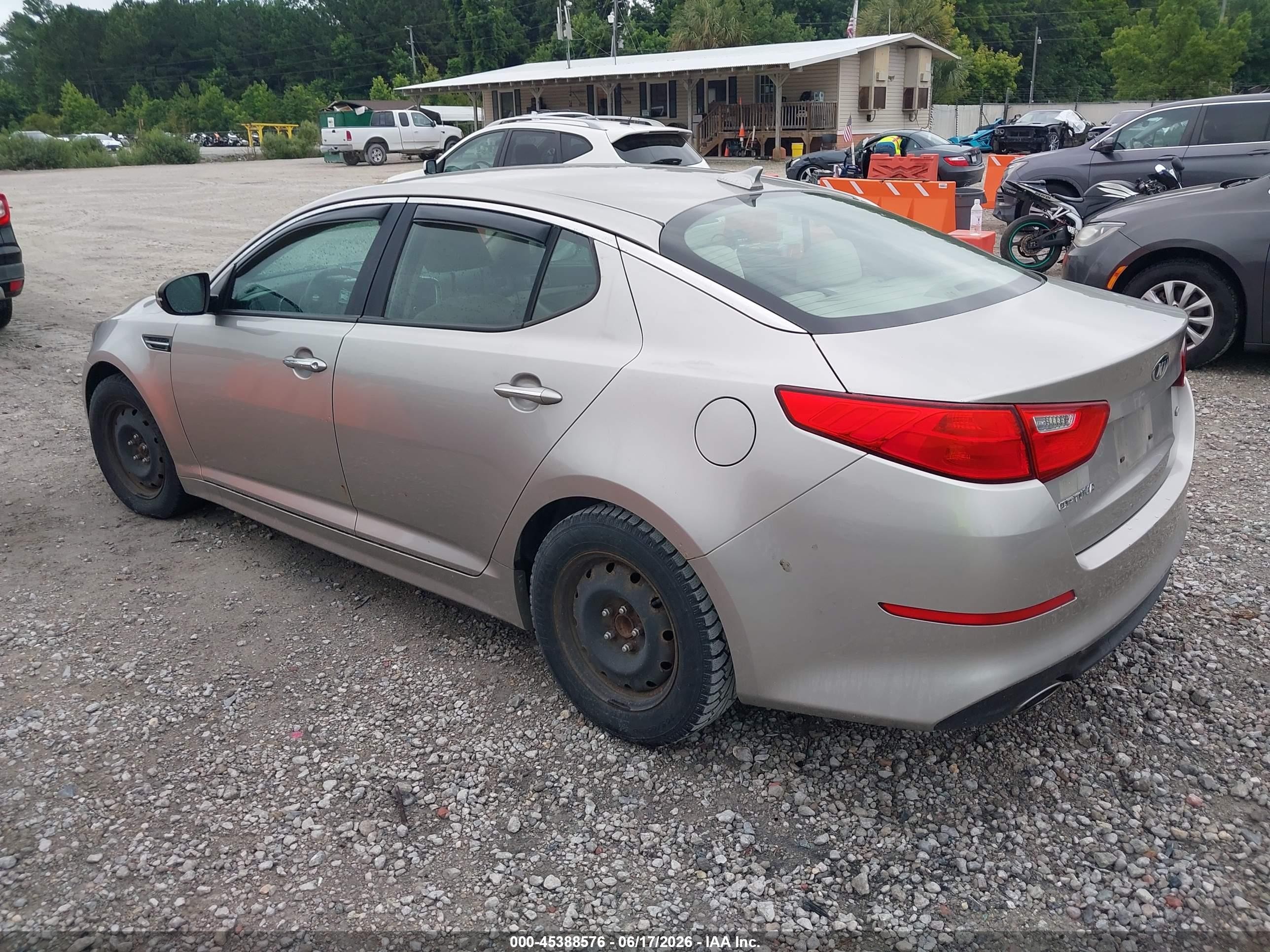2015 Kia Optima Lx Silver vin: KNAGM4A71F5538446