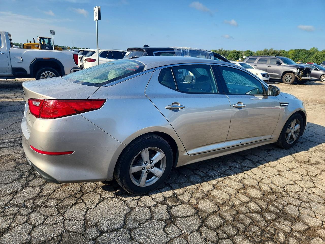 2015 Kia Optima Lx Silver vin: KNAGM4A71F5556798