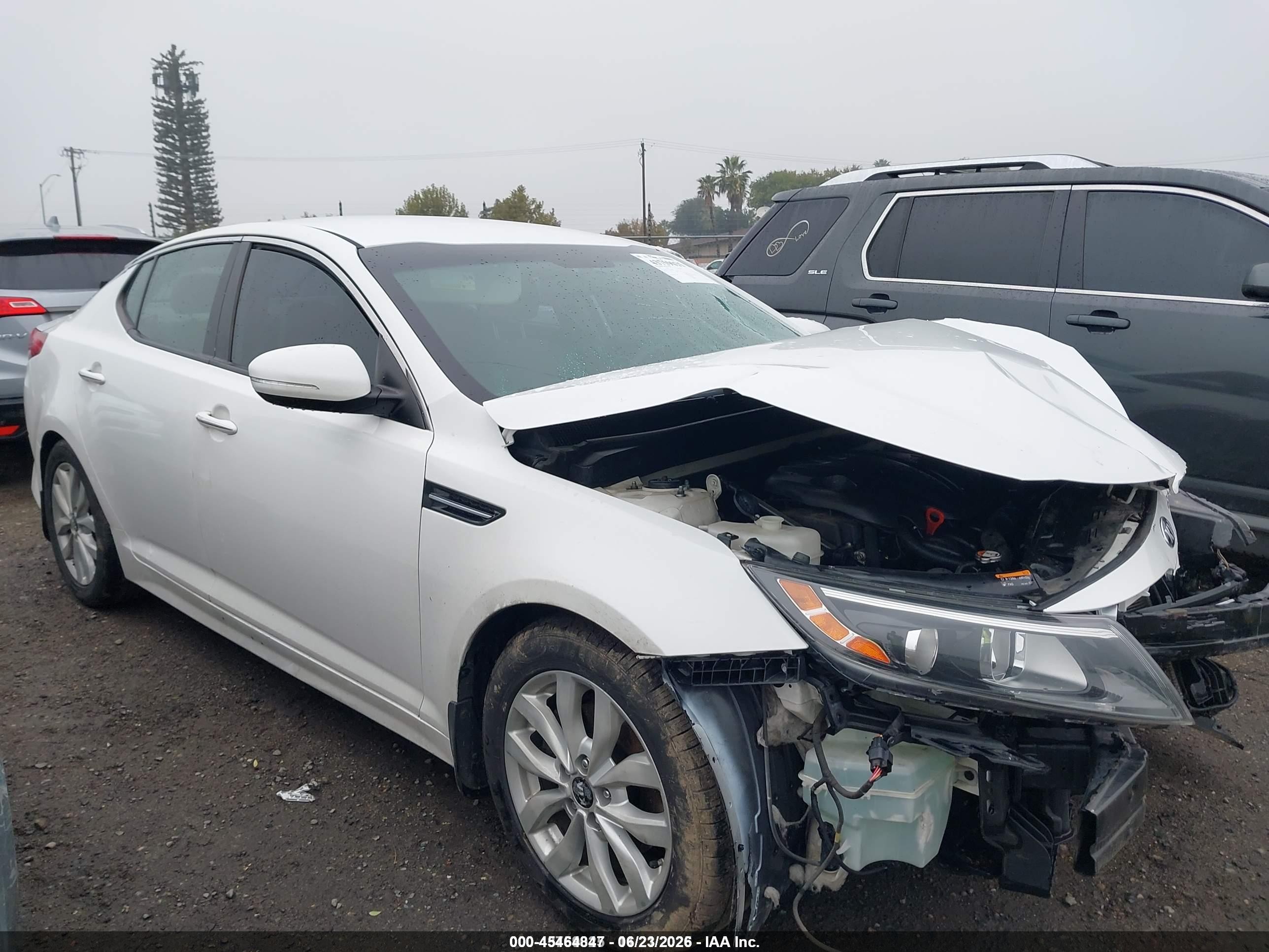 2015 Kia Optima Lx White vin: KNAGM4A71F5616840