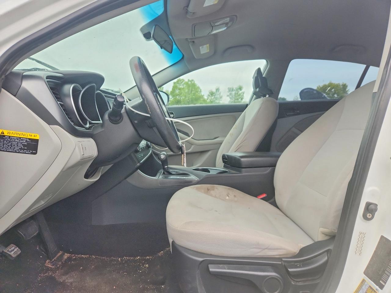 2015 Kia Optima Lx White vin: KNAGM4A71F5635923