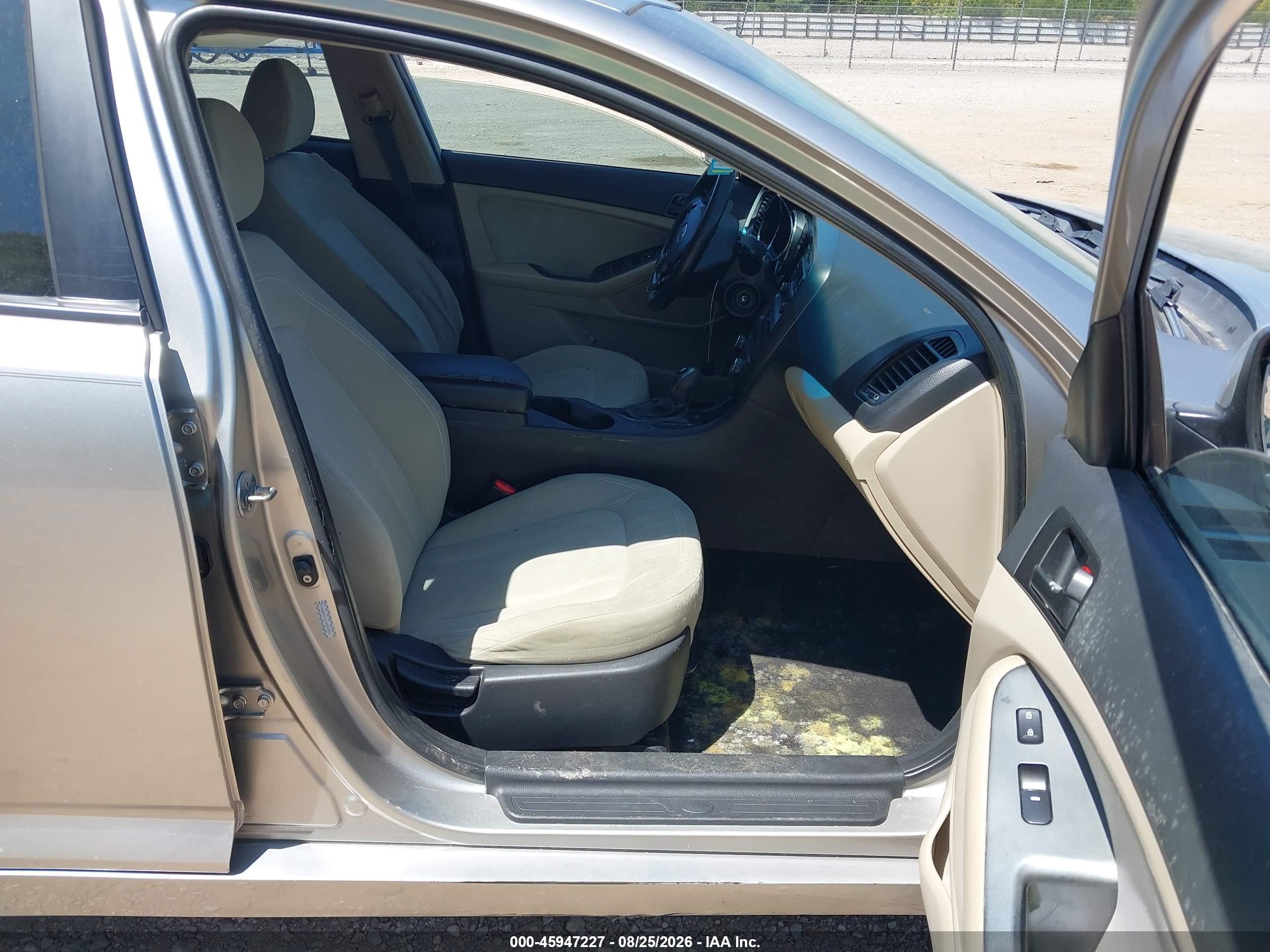 2012 Kia Optima Lx Silver vin: KNAGM4A72C5287786