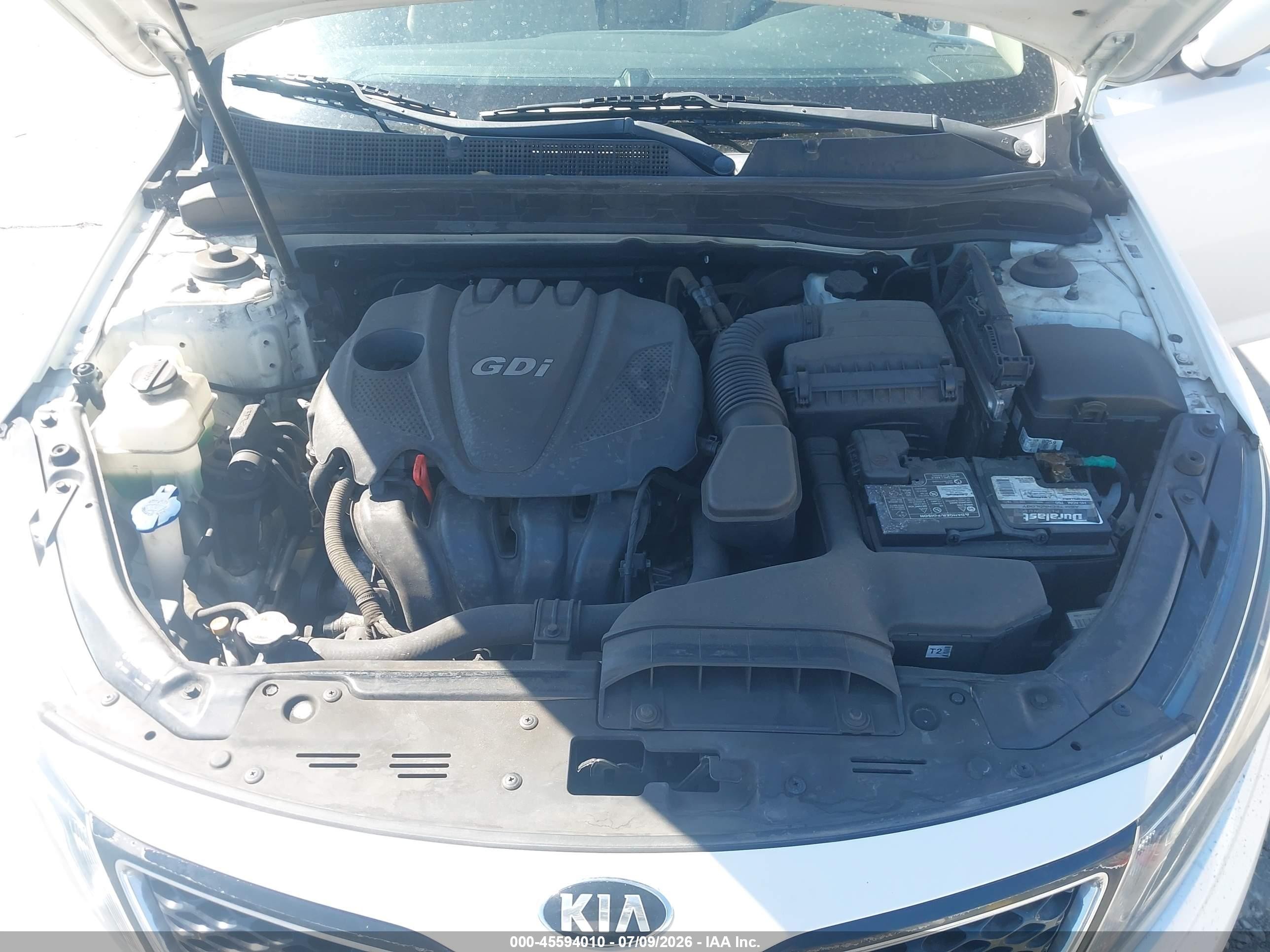 2015 Kia Optima Lx White vin: KNAGM4A72F5532932