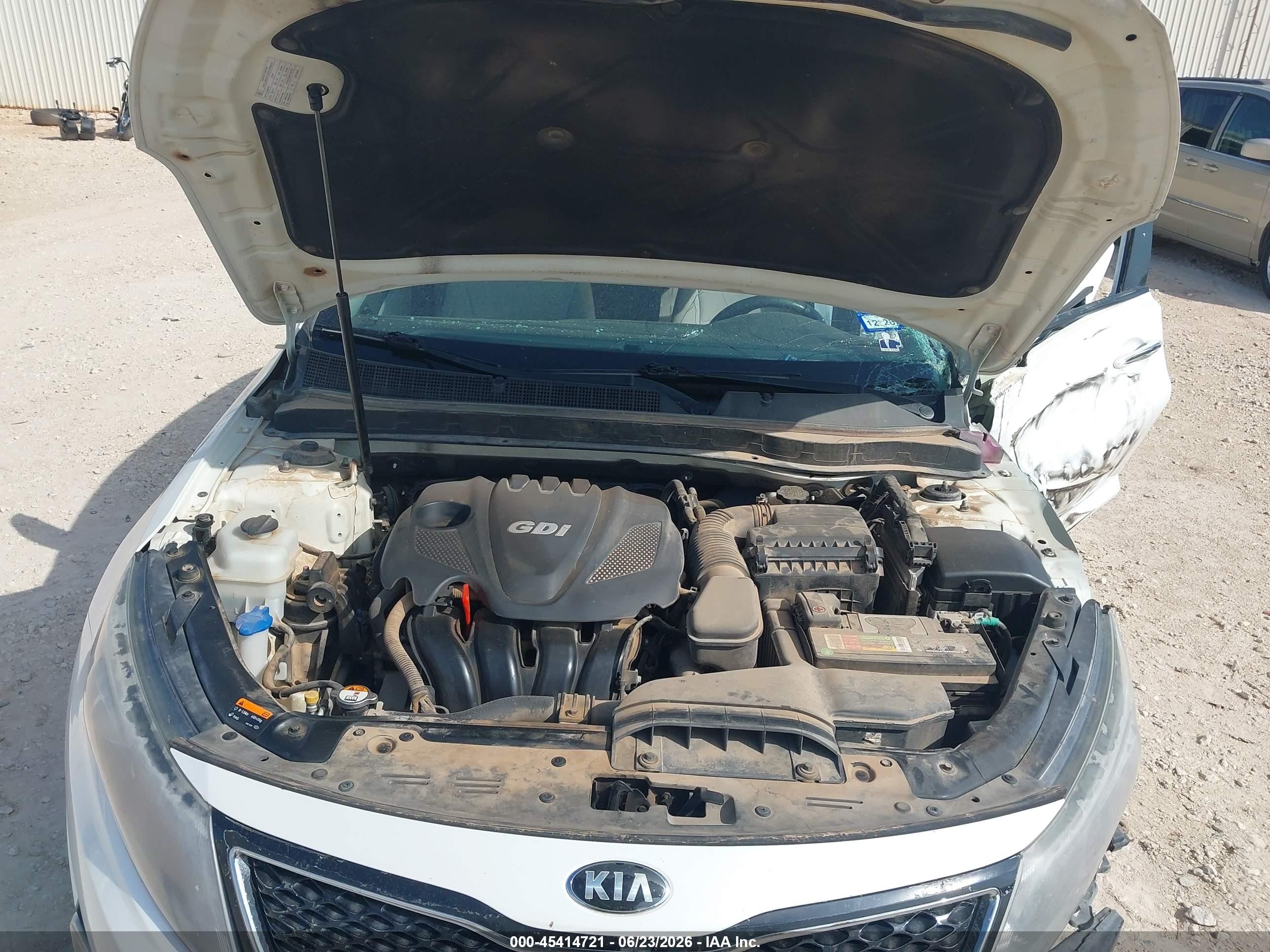 2015 Kia Optima Lx White vin: KNAGM4A72F5545406