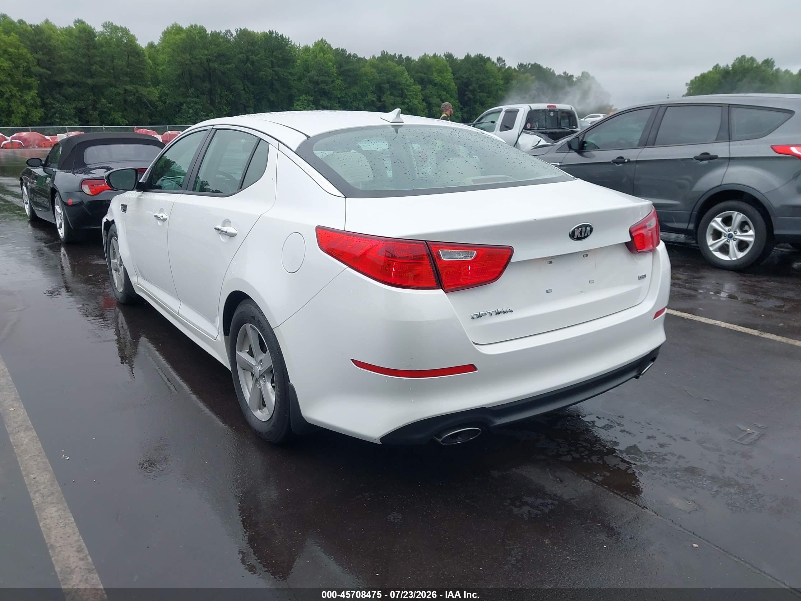 2015 Kia Optima Lx White vin: KNAGM4A72F5626535