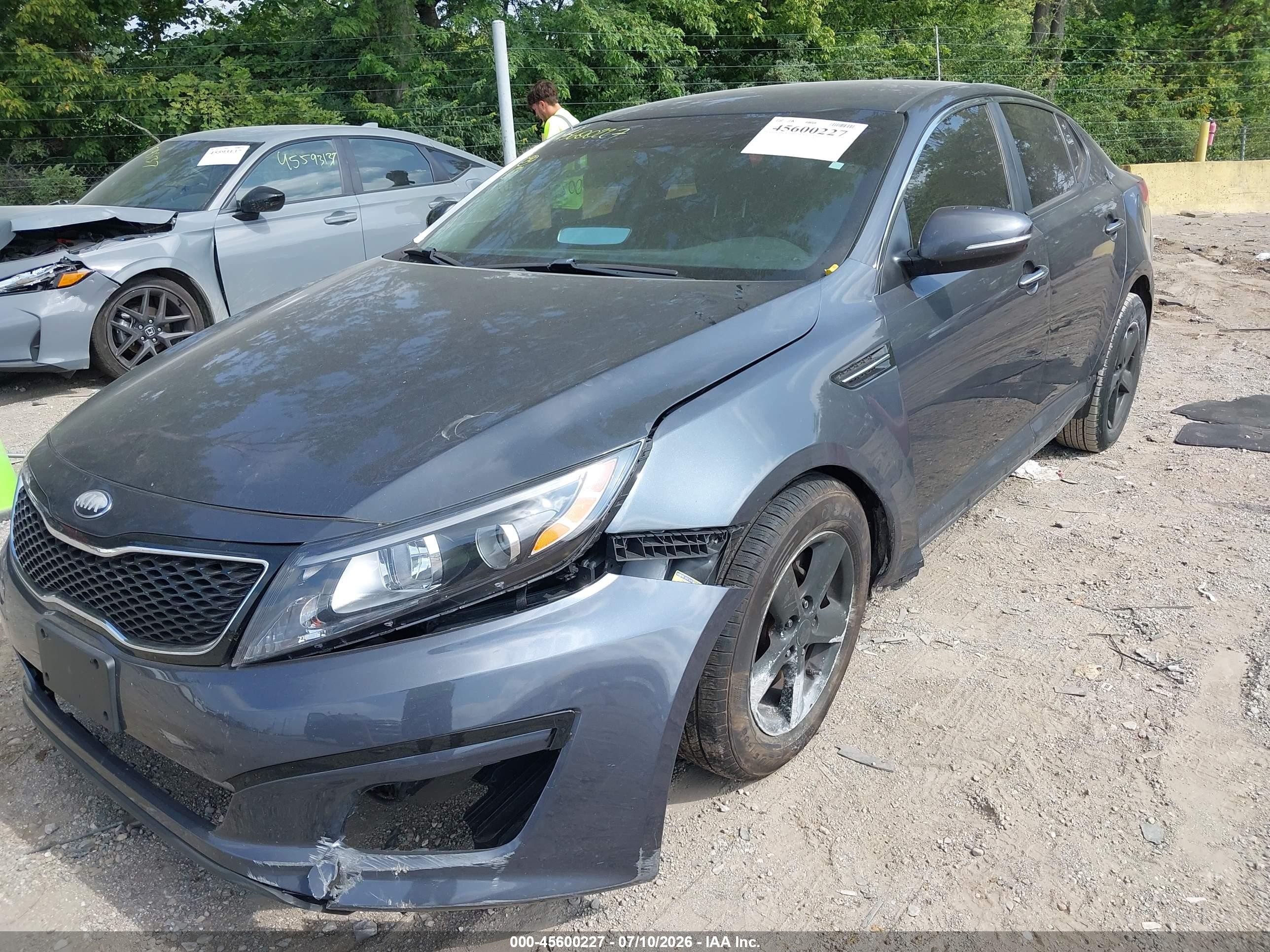 2015 Kia Optima Lx Dark Blue vin: KNAGM4A72F5649877