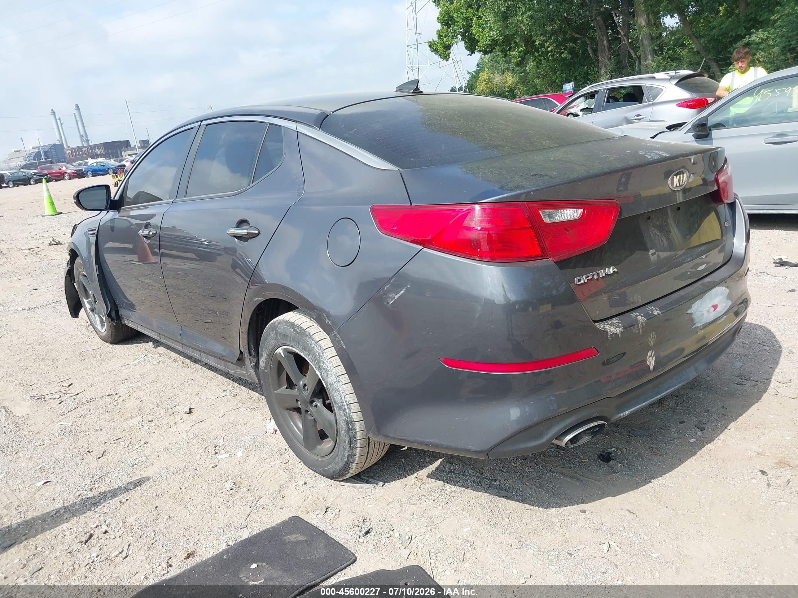 2015 Kia Optima Lx Dark Blue vin: KNAGM4A72F5649877