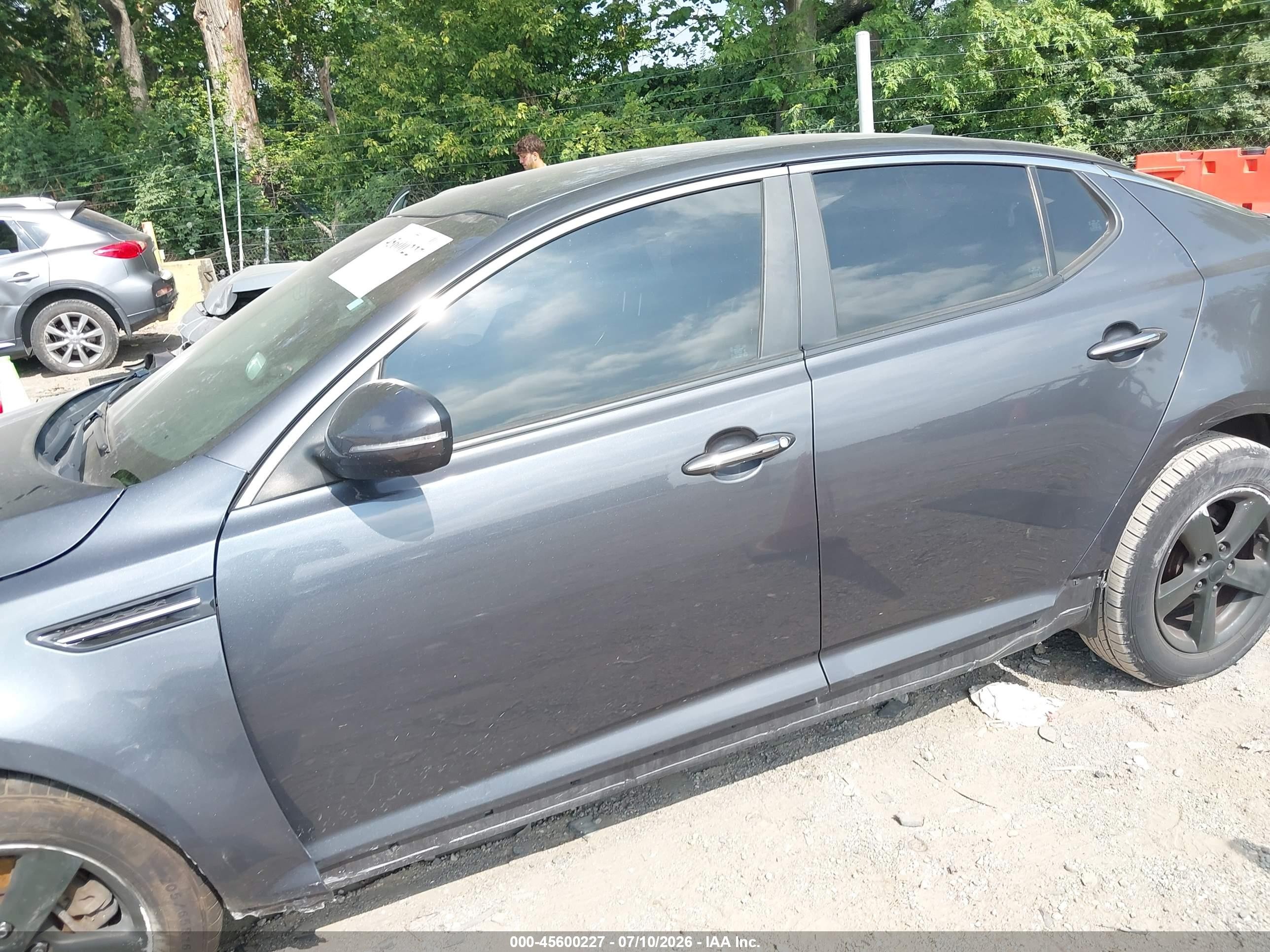 2015 Kia Optima Lx Dark Blue vin: KNAGM4A72F5649877