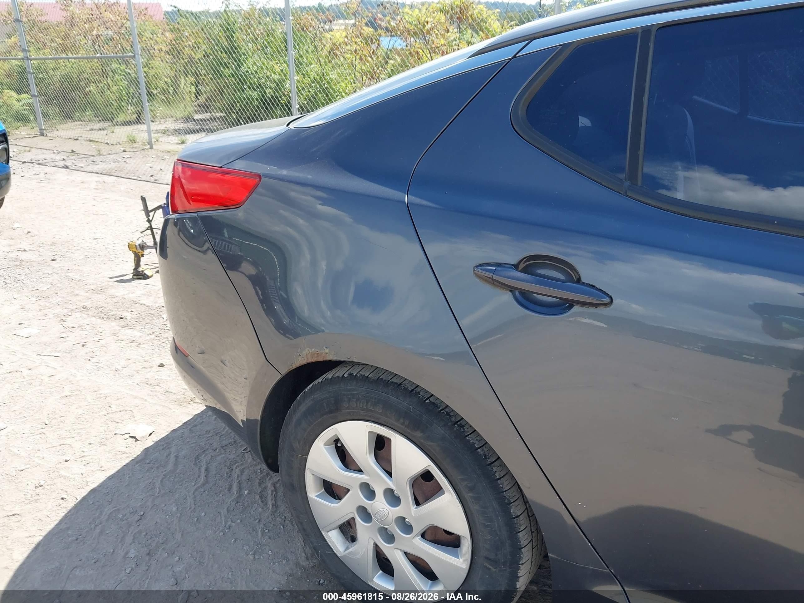 2011 Kia Optima Lx Gray vin: KNAGM4A73B5100196