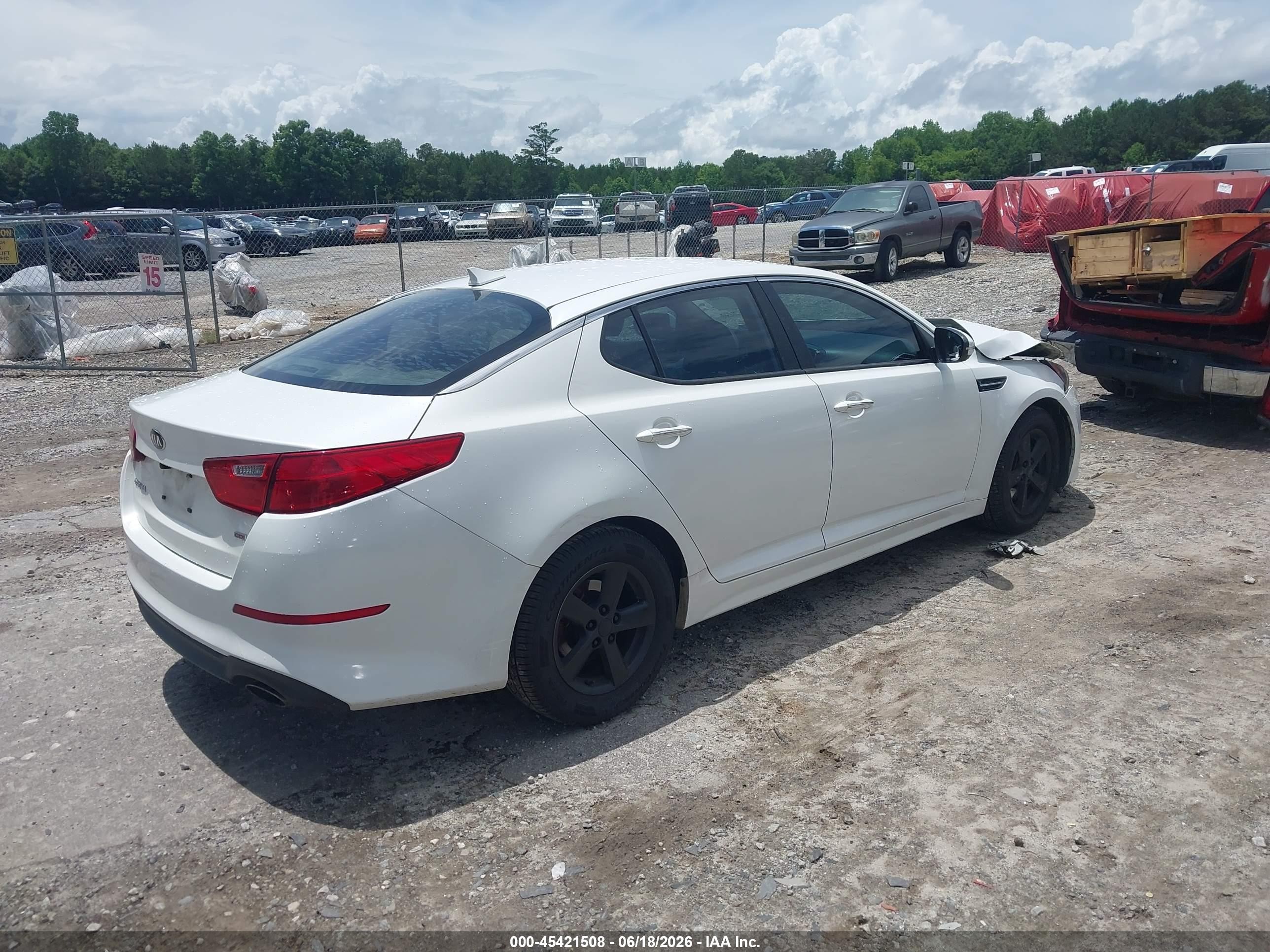 2015 Kia Optima Lx White vin: KNAGM4A73F5558956