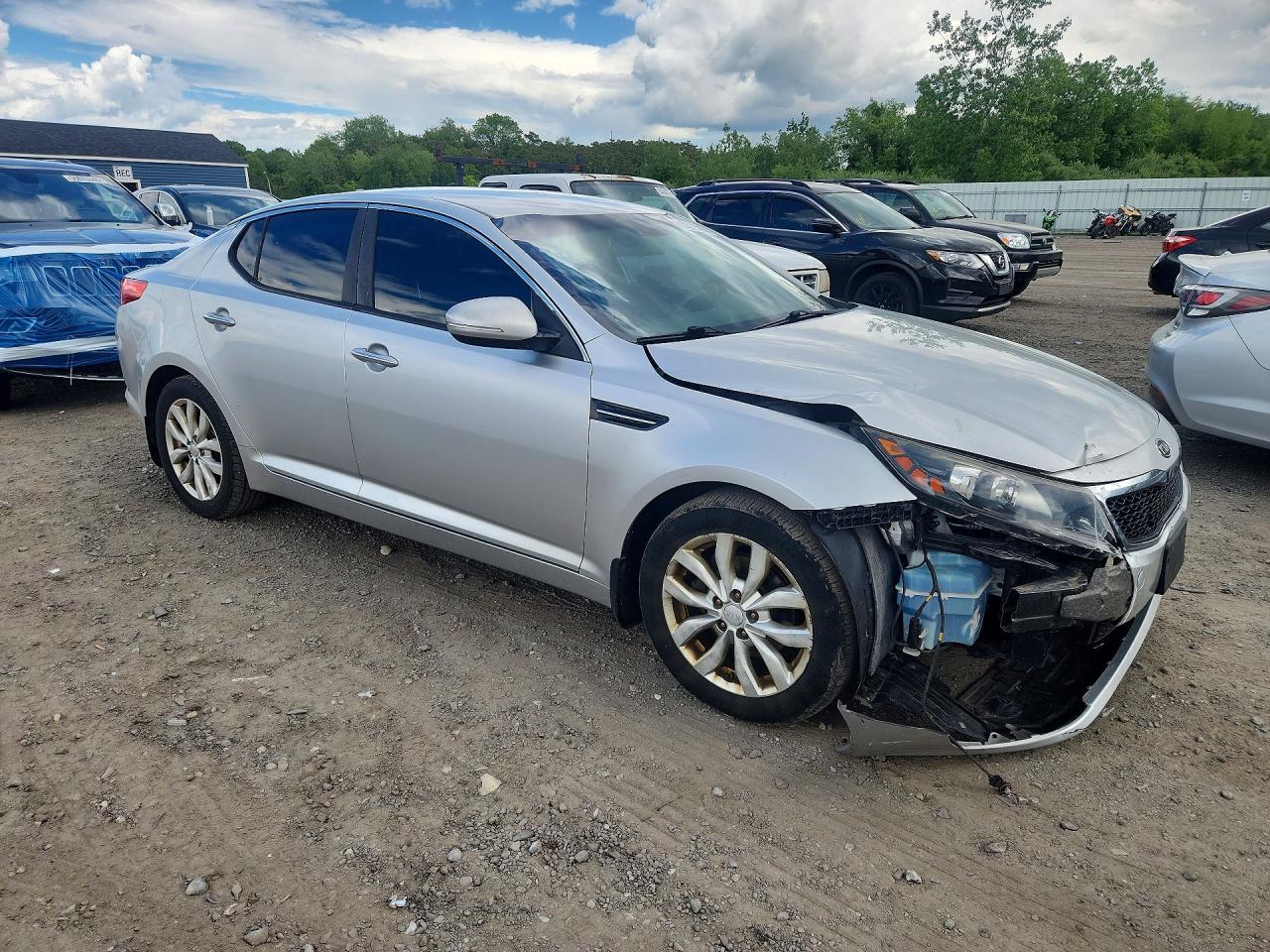 2012 Kia Optima Lx Серебряный vin: KNAGM4A74C5283691