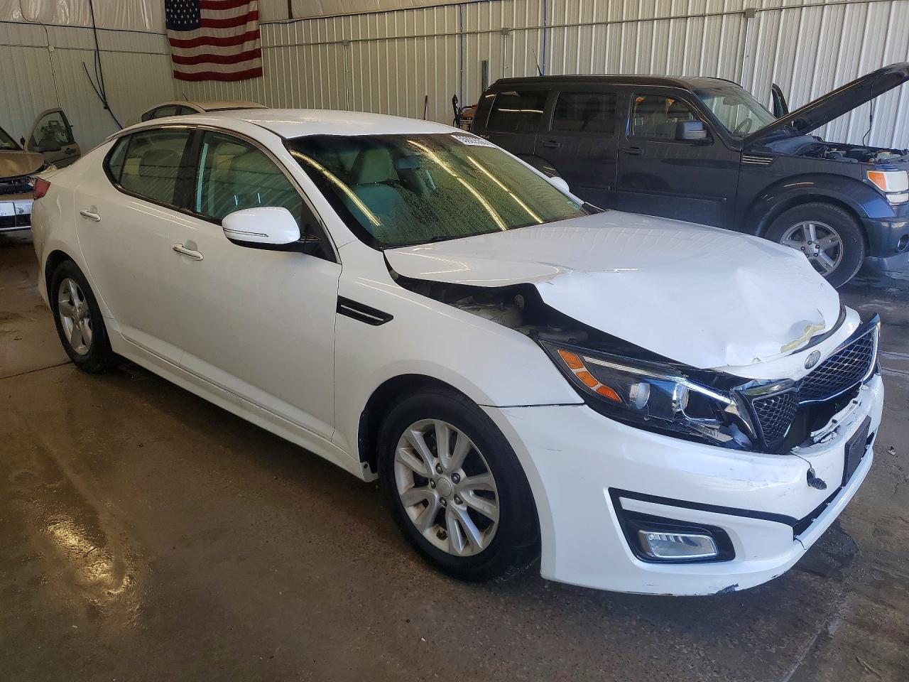 2015 Kia Optima Lx White vin: KNAGM4A74F5530793