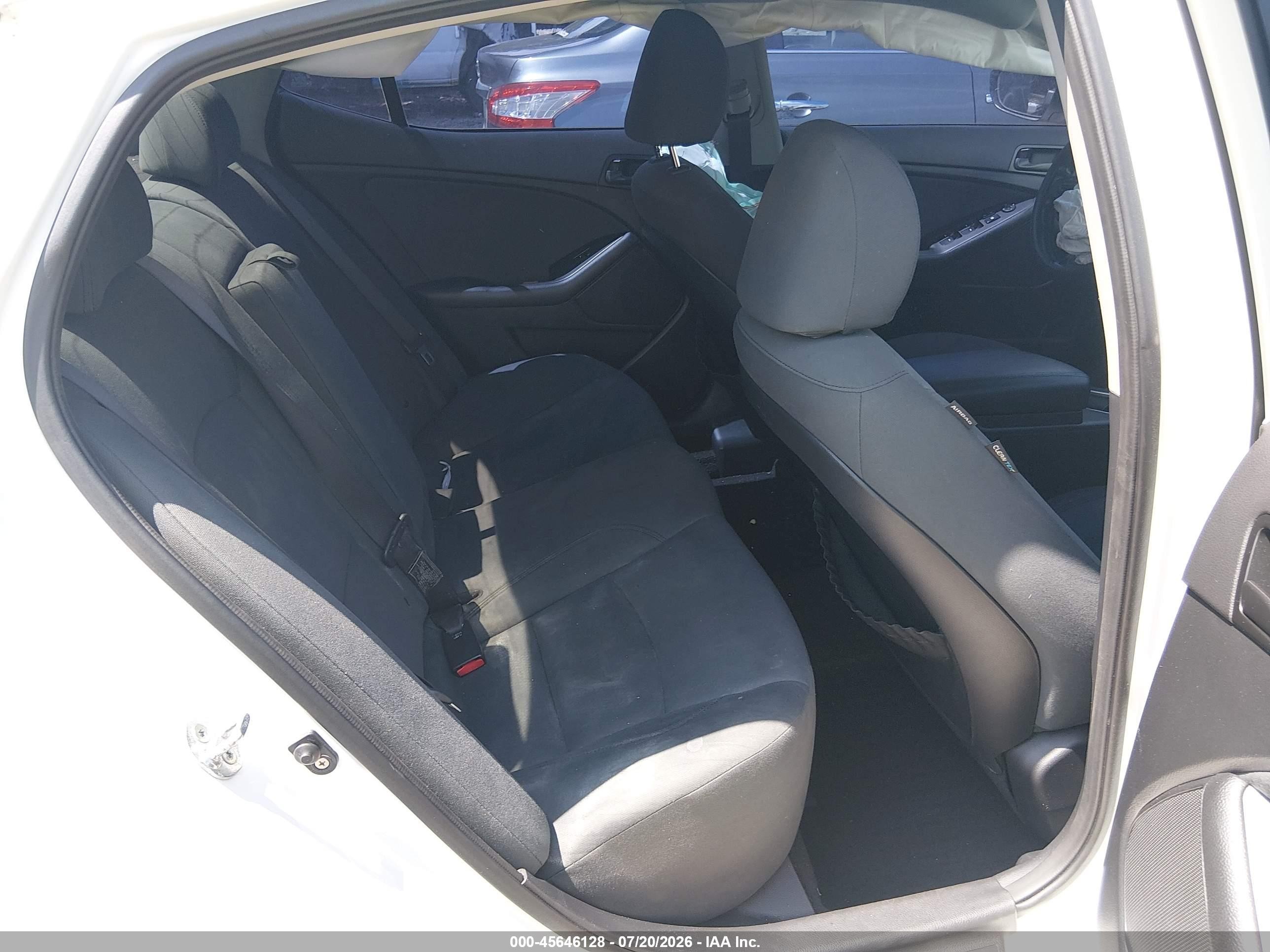 2015 Kia Optima Lx White vin: KNAGM4A74F5538621