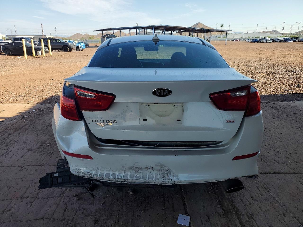2015 Kia Optima Lx Белый vin: KNAGM4A74F5539784