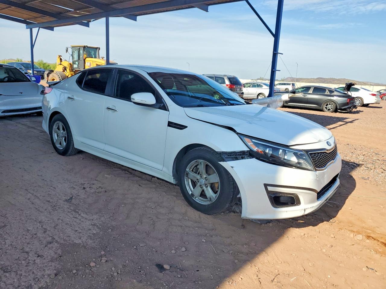 2015 Kia Optima Lx Белый vin: KNAGM4A74F5539784
