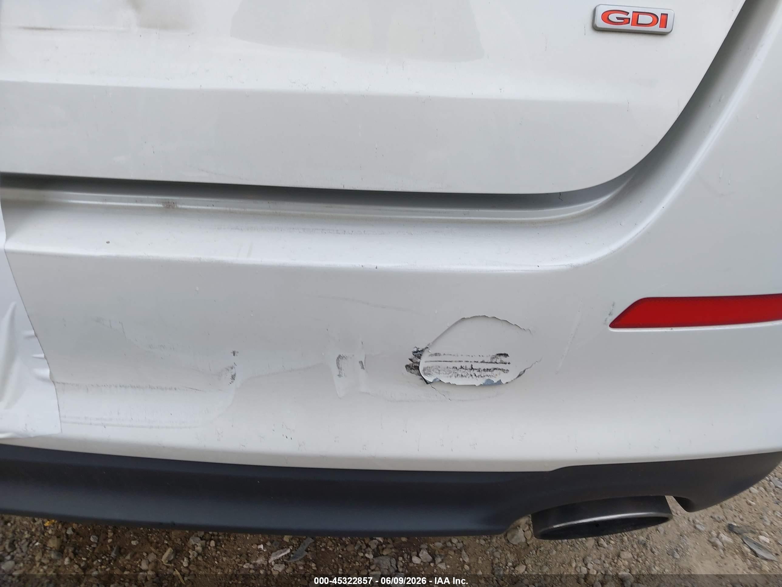 2015 Kia Optima Lx White vin: KNAGM4A74F5556391