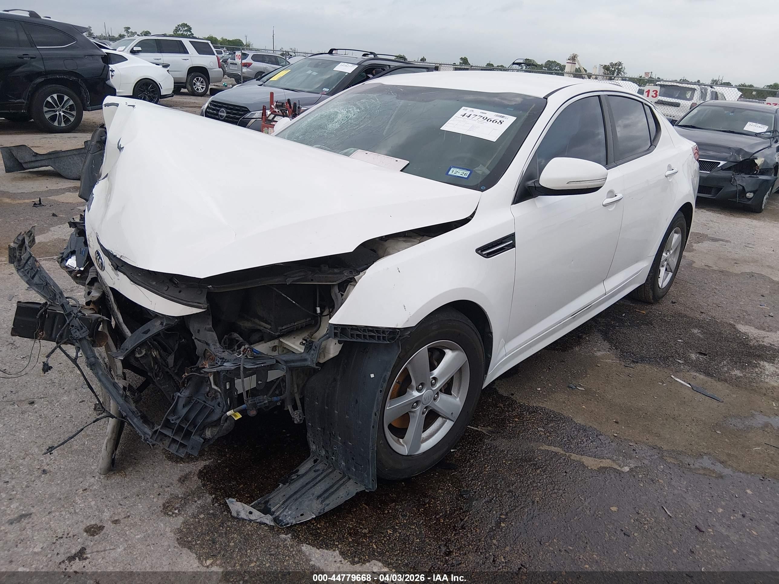 2015 Kia Optima Lx White vin: KNAGM4A74F5601331