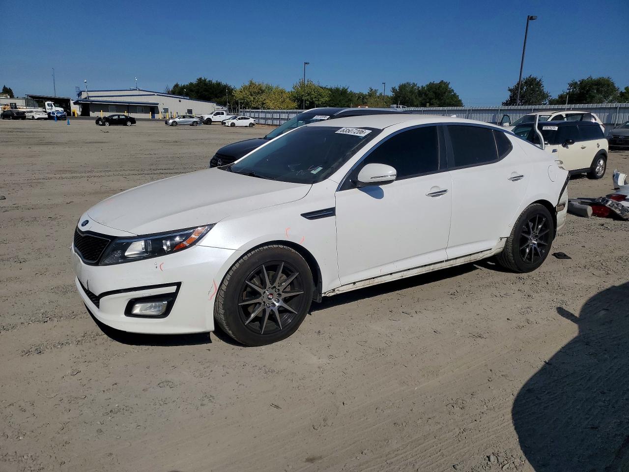 2015 Kia Optima Lx White vin: KNAGM4A74F5634121