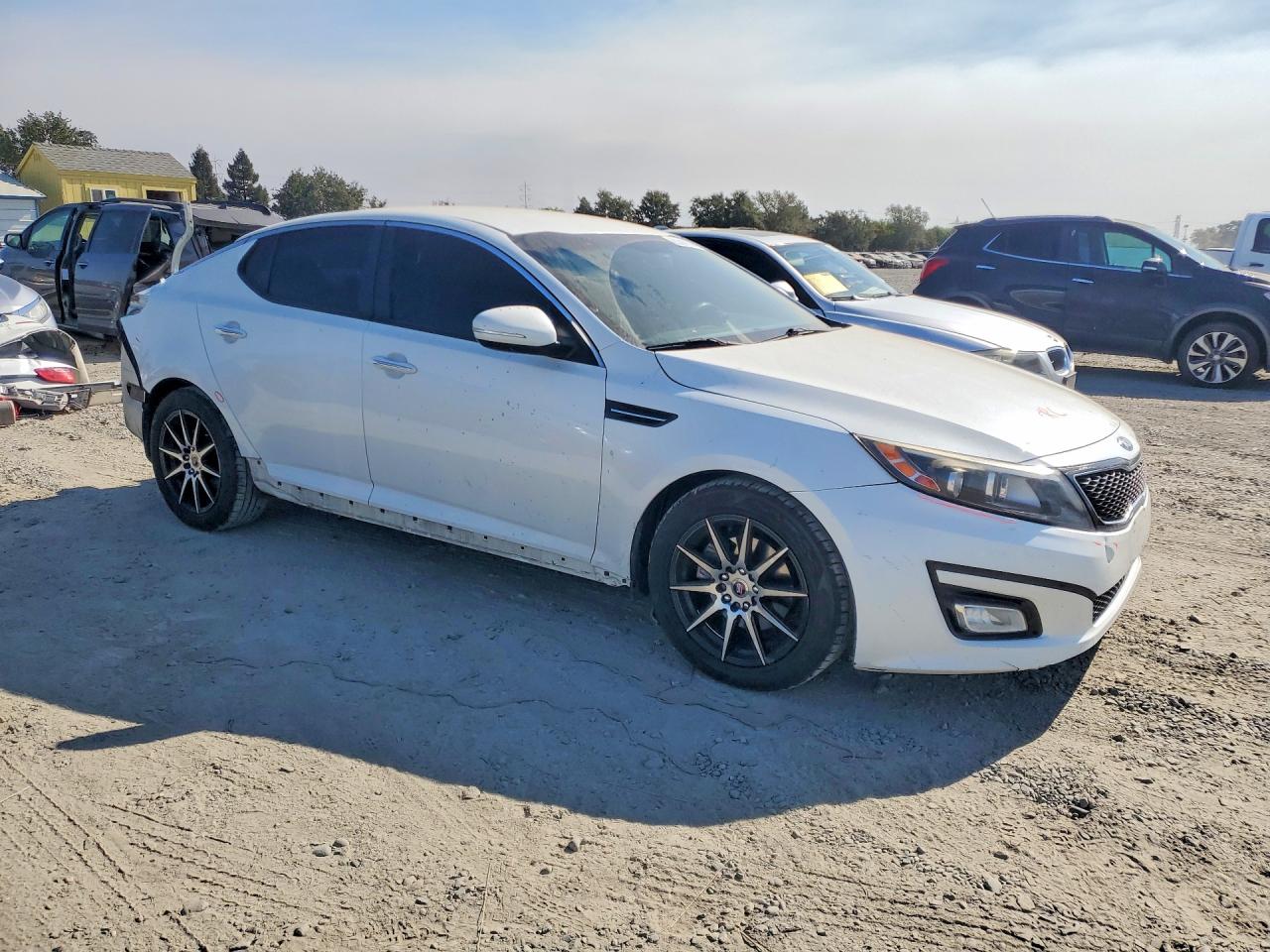 2015 Kia Optima Lx Белый vin: KNAGM4A74F5634121