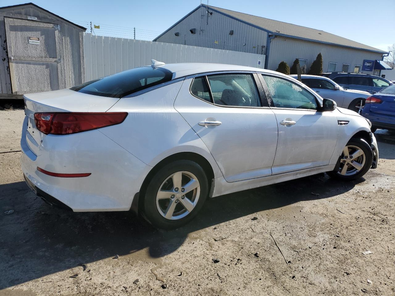 2015 Kia Optima Lx Белый vin: KNAGM4A74F5644972