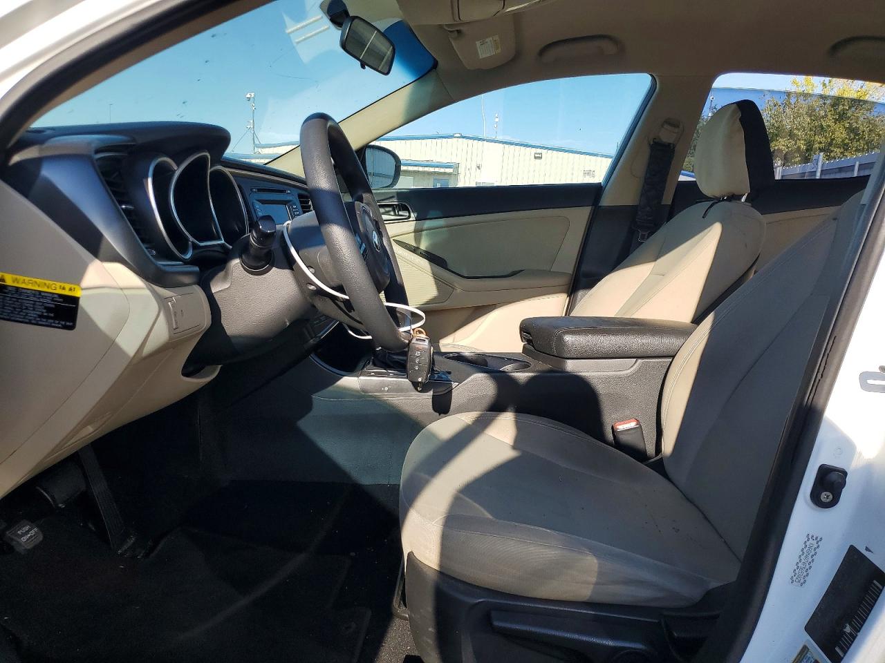 2015 Kia Optima Lx White vin: KNAGM4A74F5653025