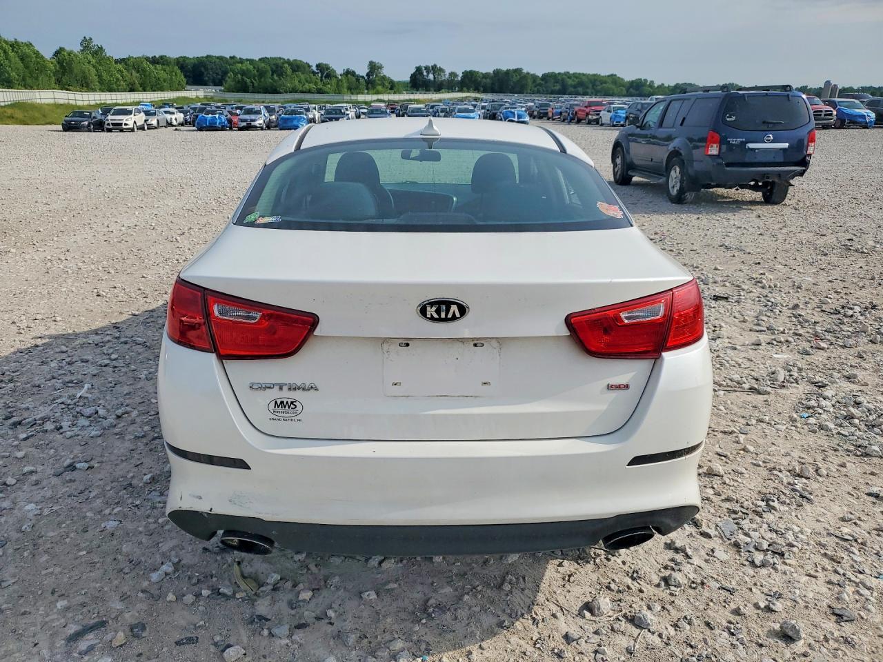 2015 Kia Optima Lx White vin: KNAGM4A74F5654501