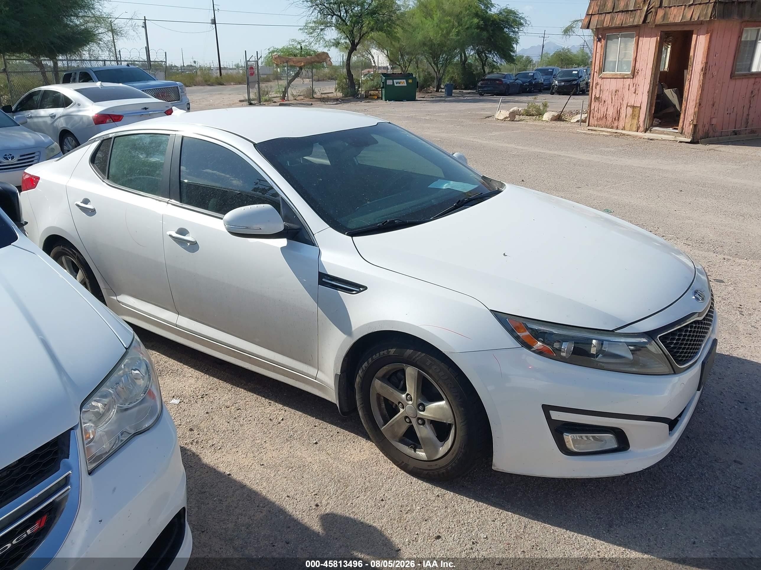 2015 Kia Optima Lx White vin: KNAGM4A74F5662050