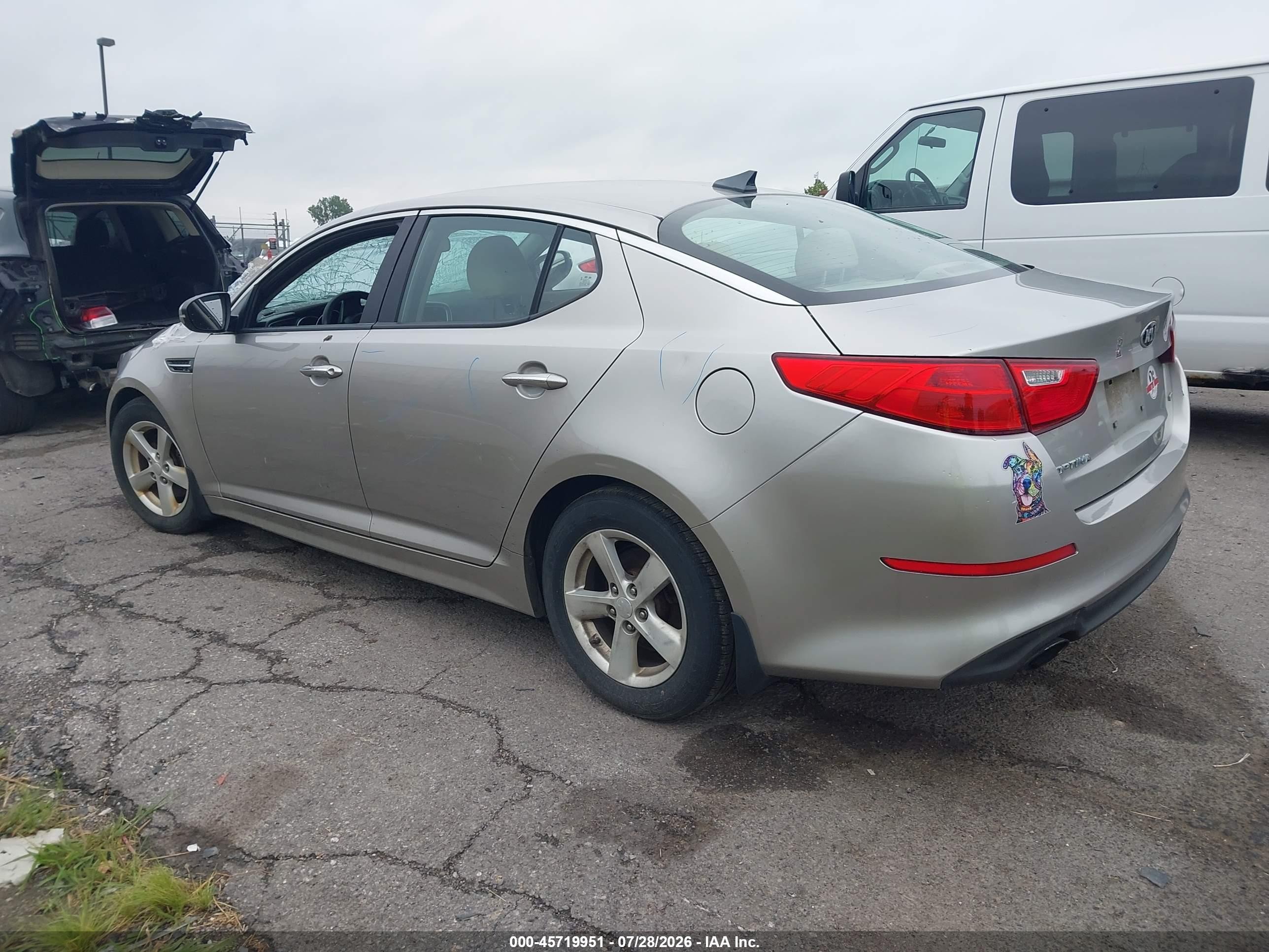 2015 Kia Optima Lx Beige vin: KNAGM4A75F5585740