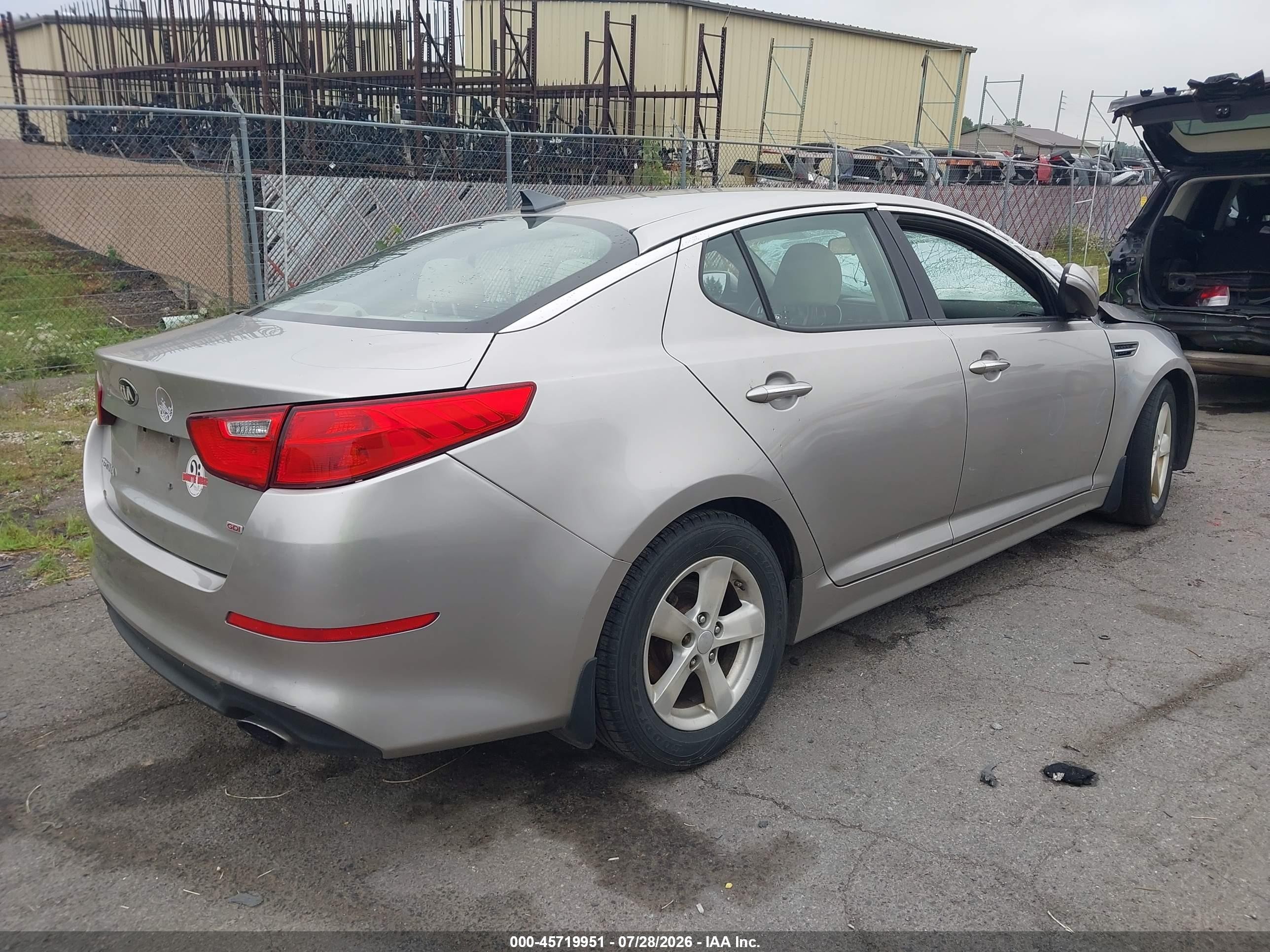 2015 Kia Optima Lx Beige vin: KNAGM4A75F5585740