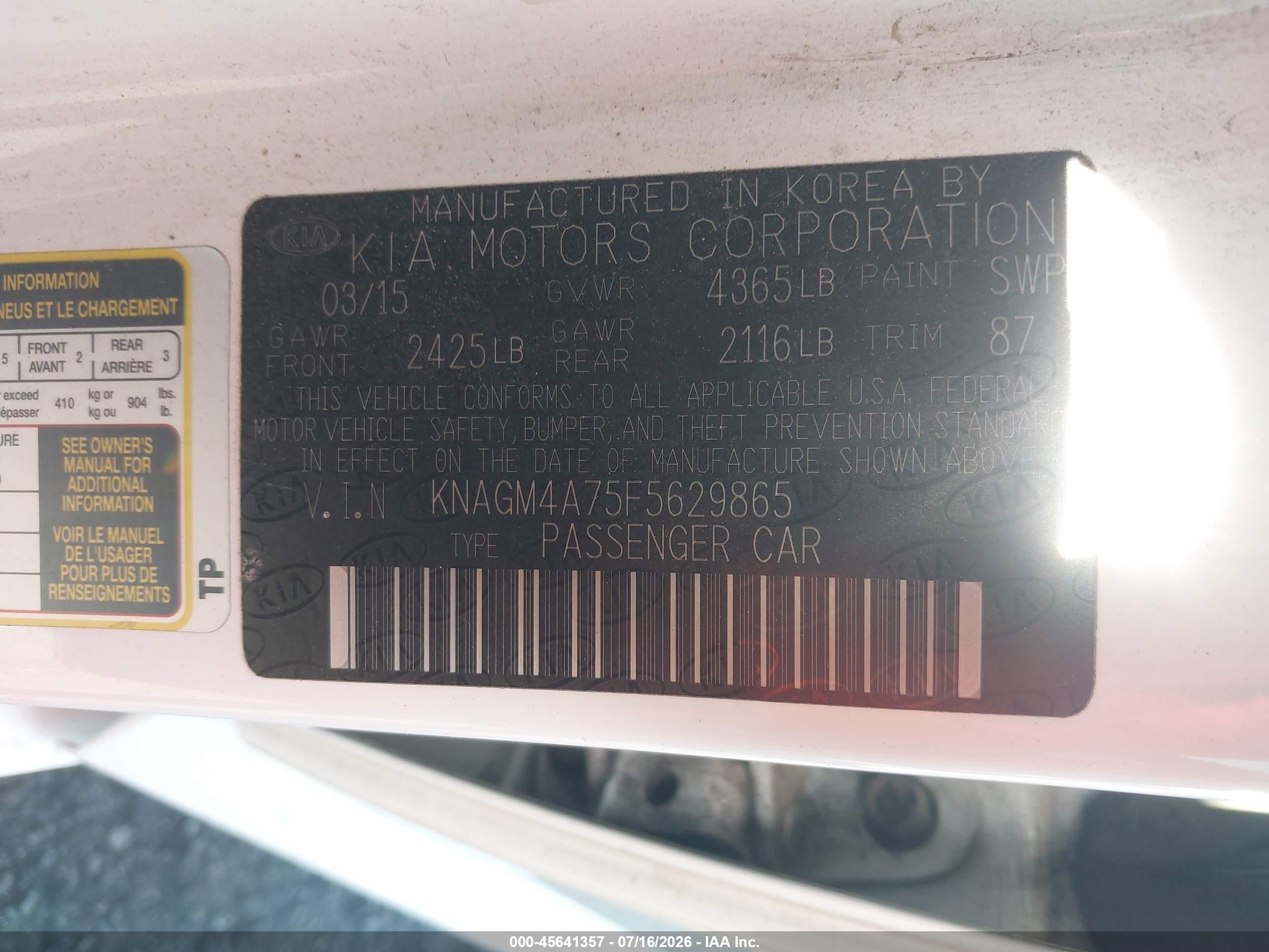 2015 Kia Optima Lx Белый vin: KNAGM4A75F5629865