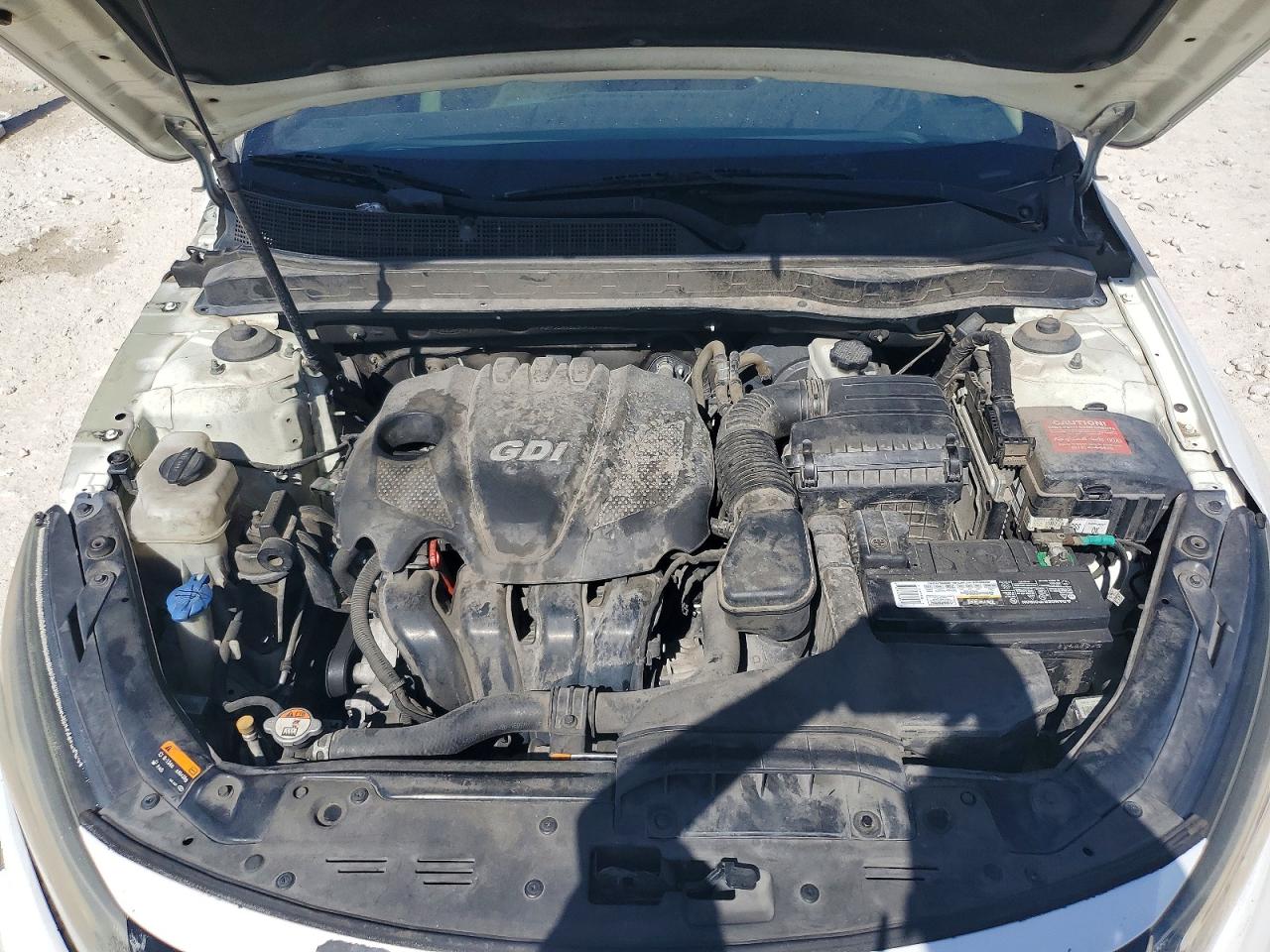 2015 Kia Optima White vin: KNAGM4A75F5646701