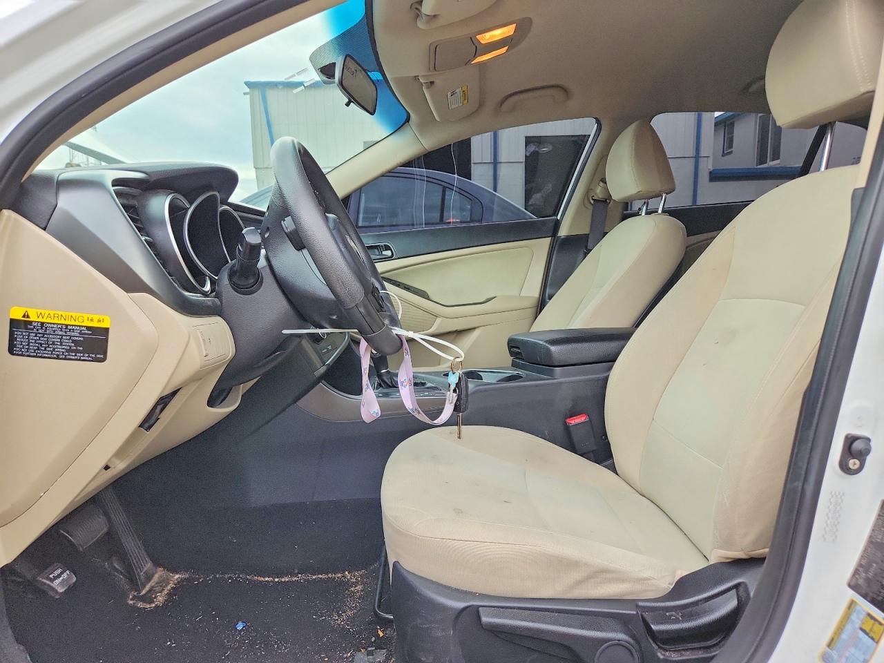 2015 Kia Optima Lx White vin: KNAGM4A76F5545019