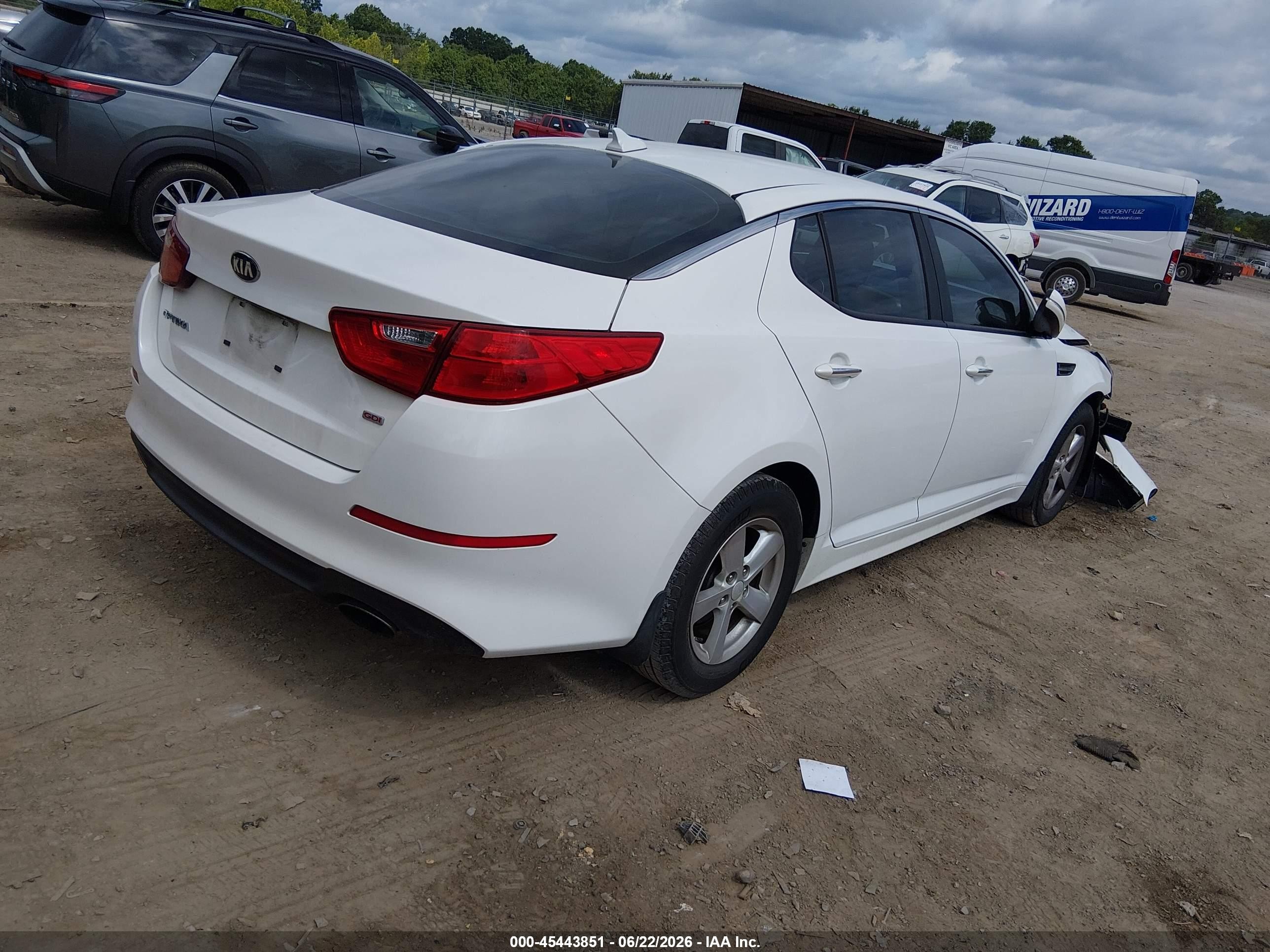 2015 Kia Optima Lx White vin: KNAGM4A76F5559681