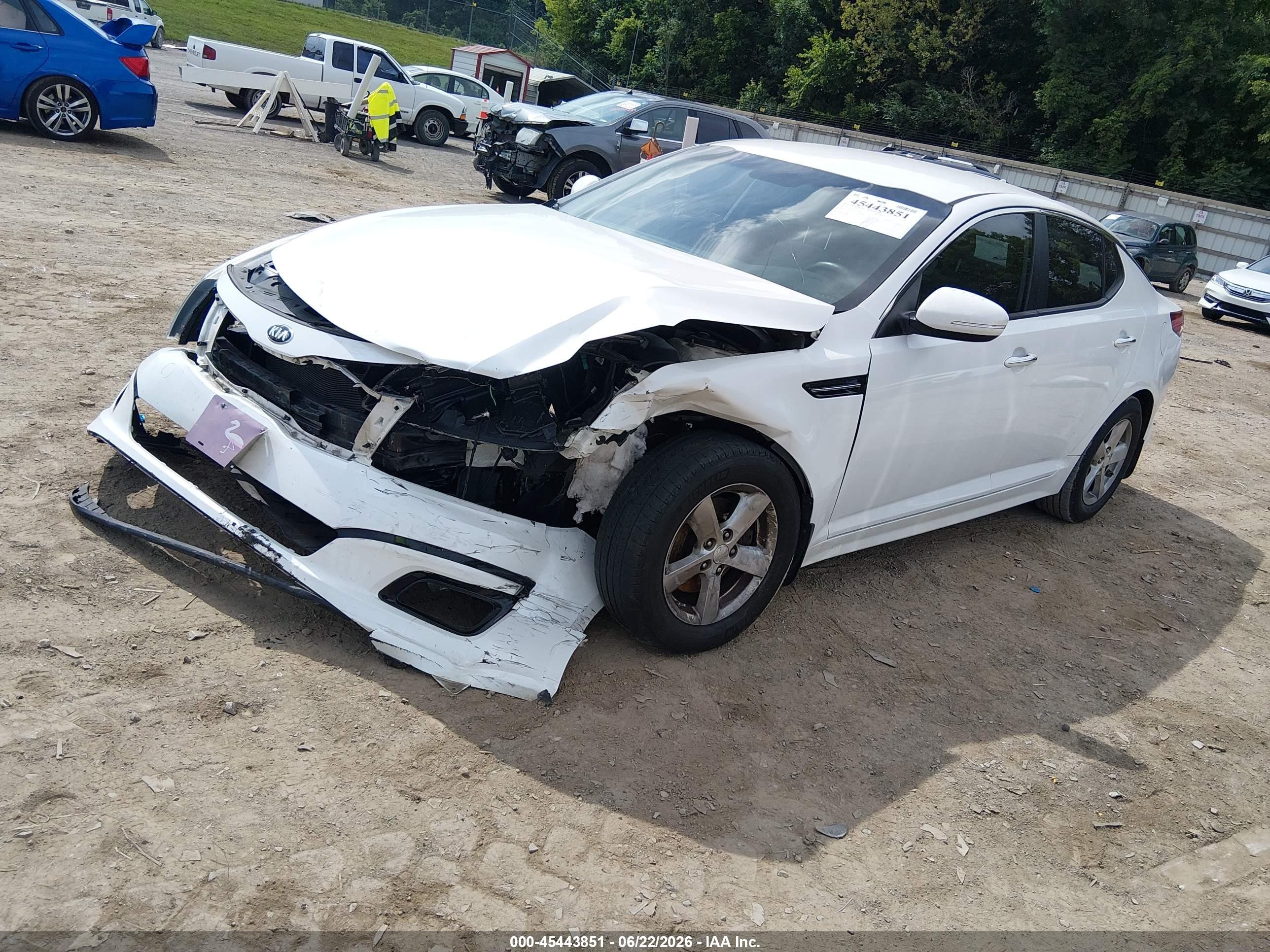 2015 Kia Optima Lx White vin: KNAGM4A76F5559681