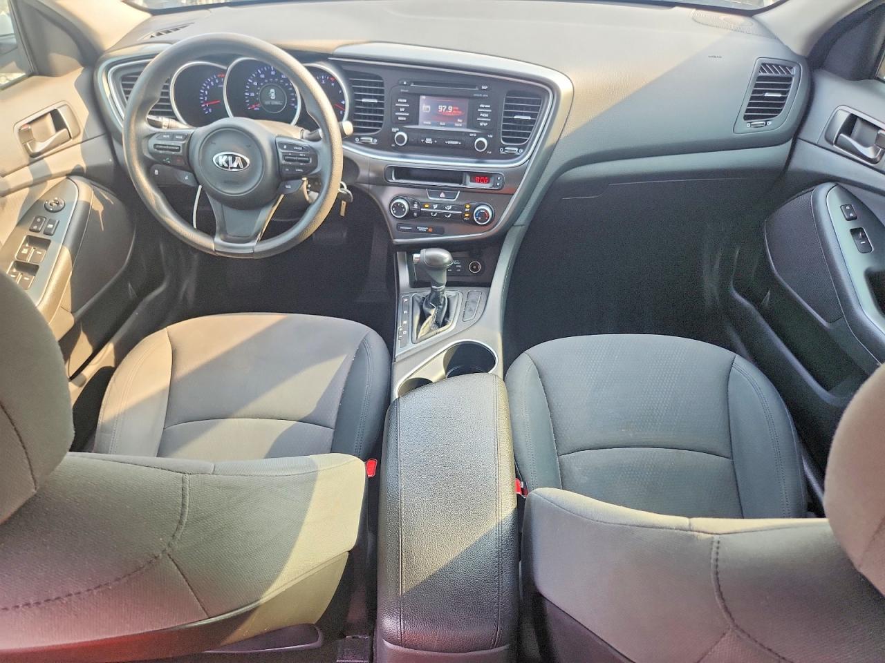 2015 Kia Optima Lx White vin: KNAGM4A76F5639210