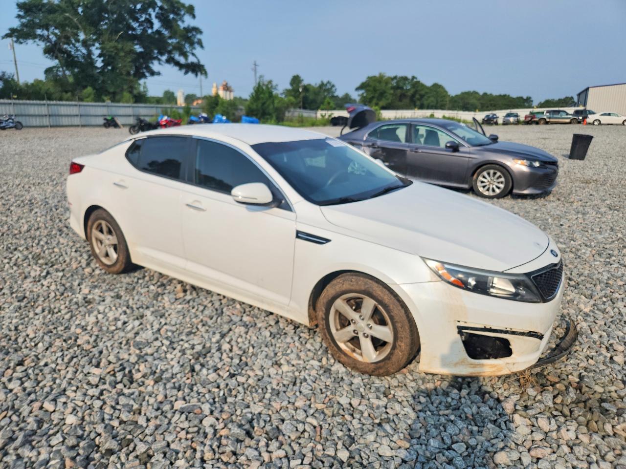 2015 Kia Optima Lx White vin: KNAGM4A76F5639210