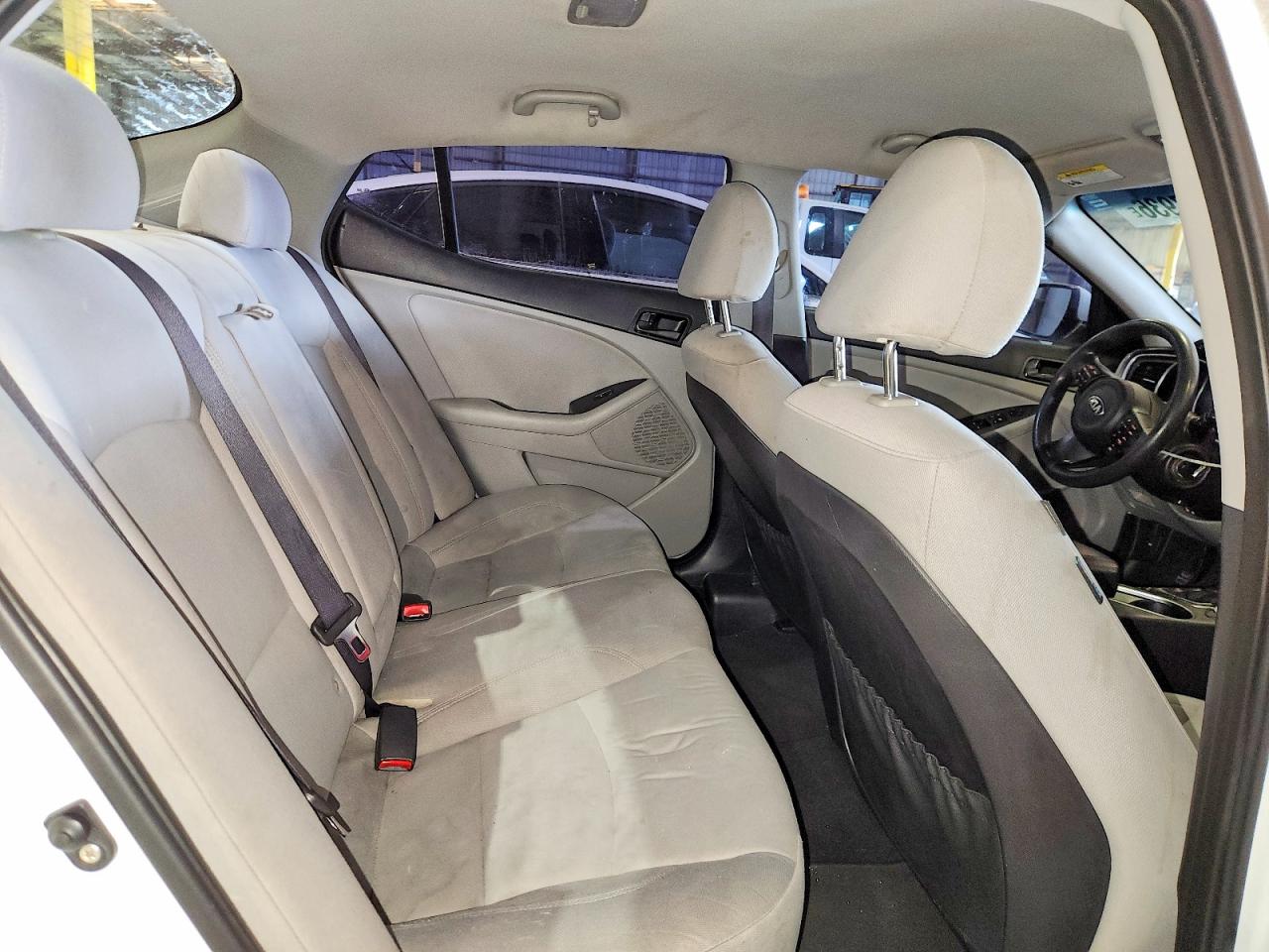 2015 Kia Optima Lx White vin: KNAGM4A76F5639417