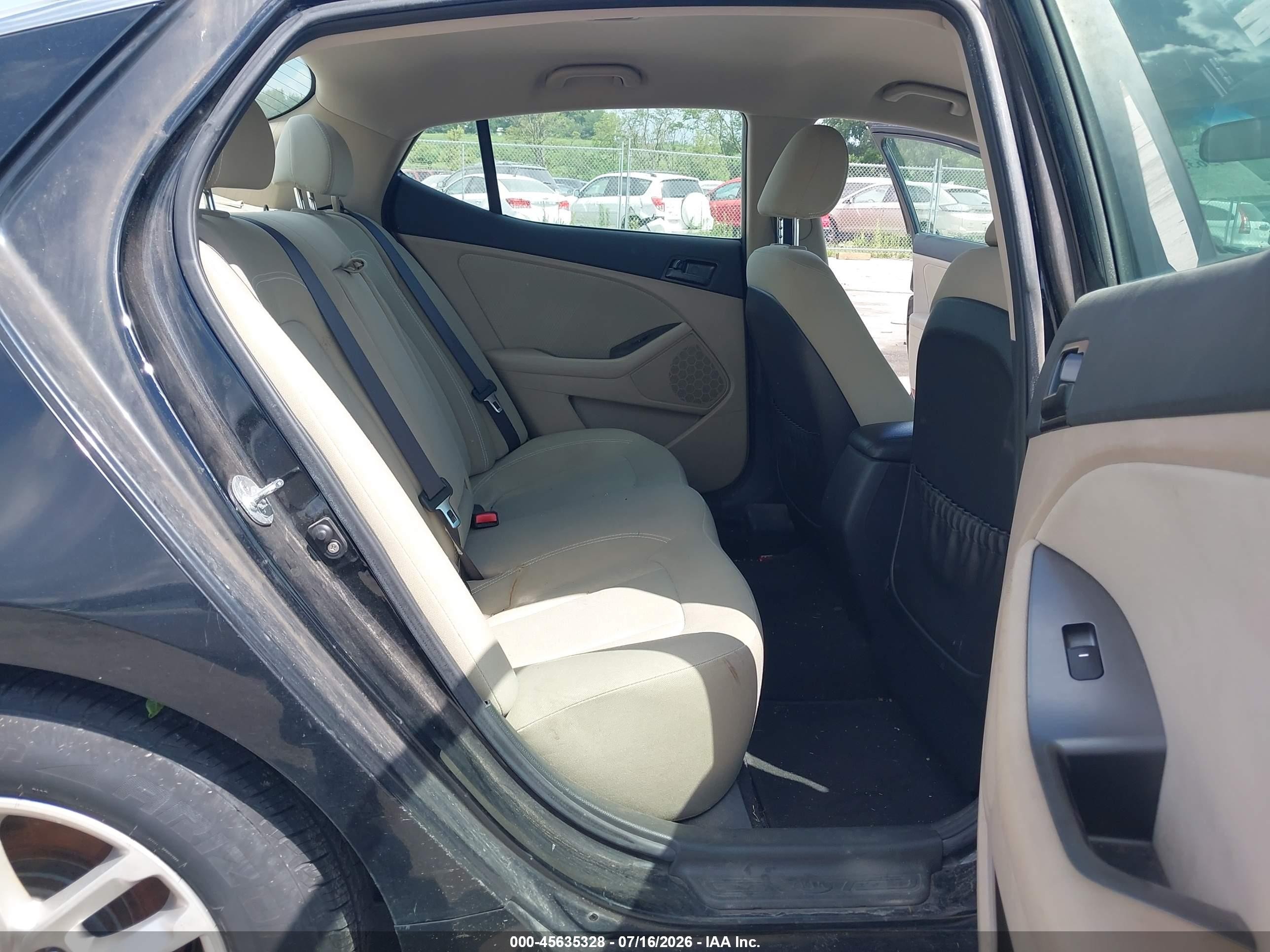 2011 Kia Optima Lx Черный vin: KNAGM4A77B5168615
