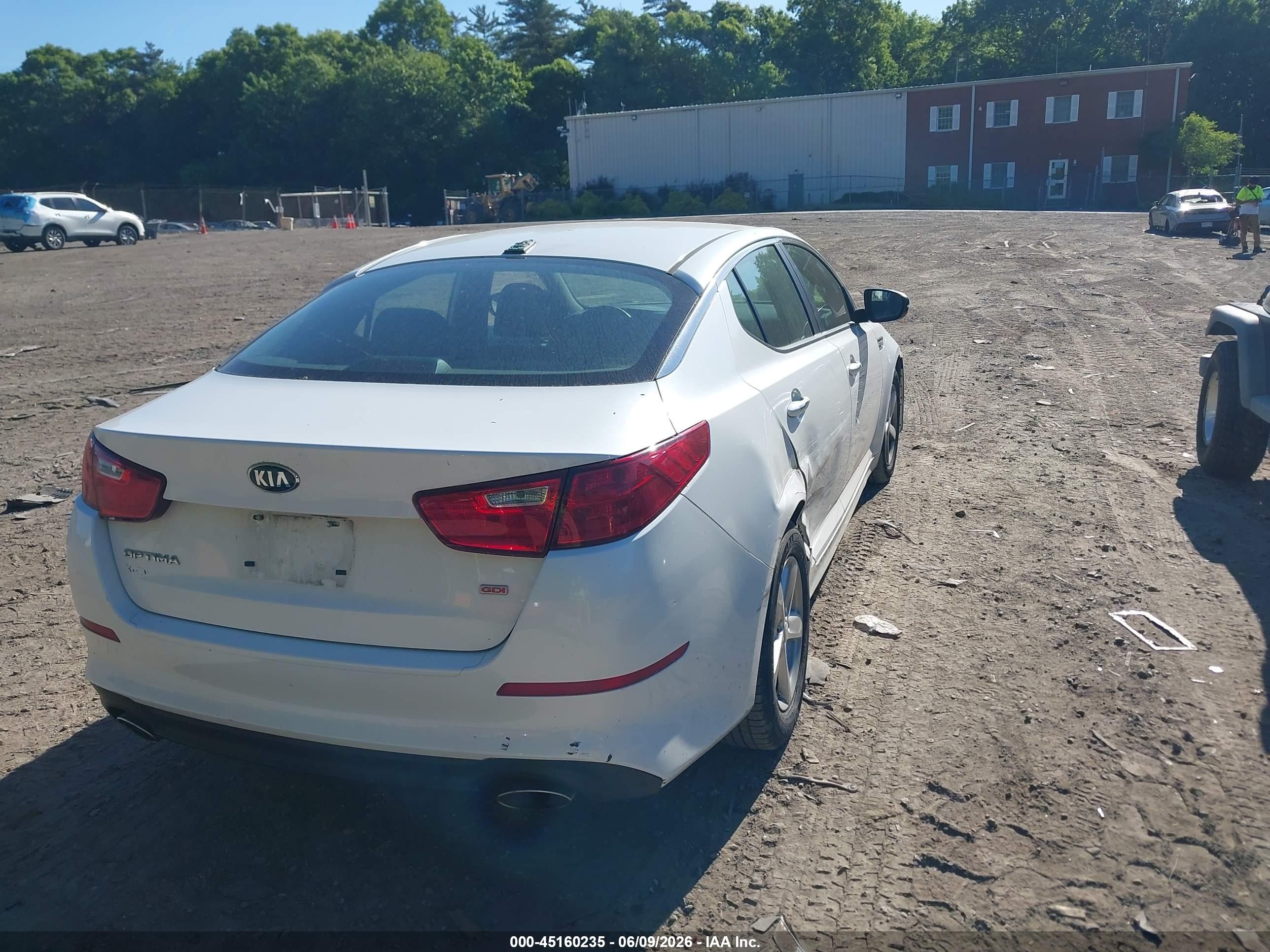 2015 Kia Optima Lx White vin: KNAGM4A77F5598652