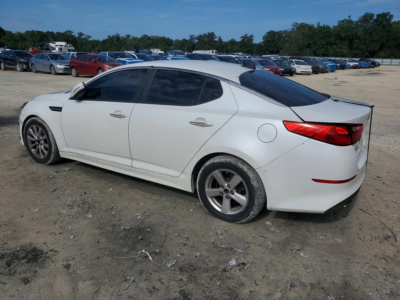 2015 Kia Optima Lx White vin: KNAGM4A77F5608449